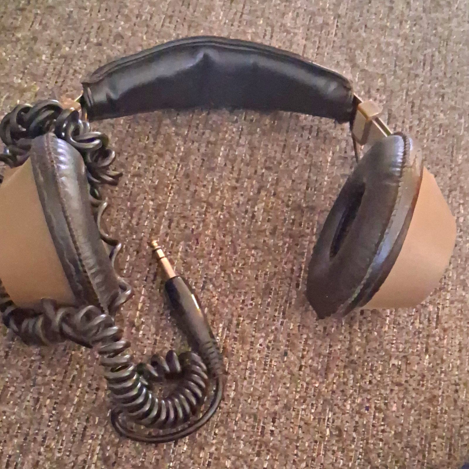 Vintage, UNTESTED On-Ear Wired Headphones Coiled Cable 1/4 in Plug Black/Beige