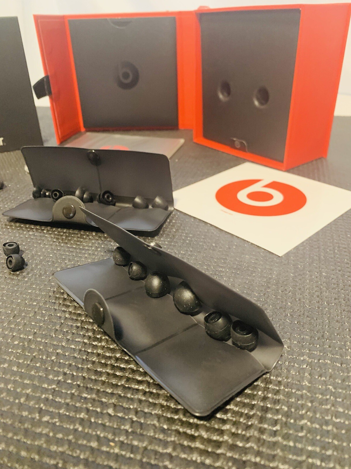 Beats by Dr. Dre Tour2 In-Ear (Box & Accessories Only) Model No. 810–00009