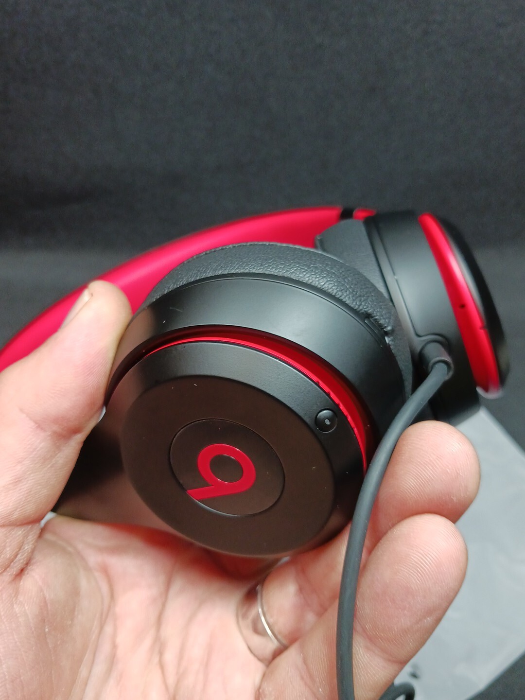 NEW! Beats by Dre Solo3 Wired Headphones Black and Red DEMO VERSION!!! READ!
