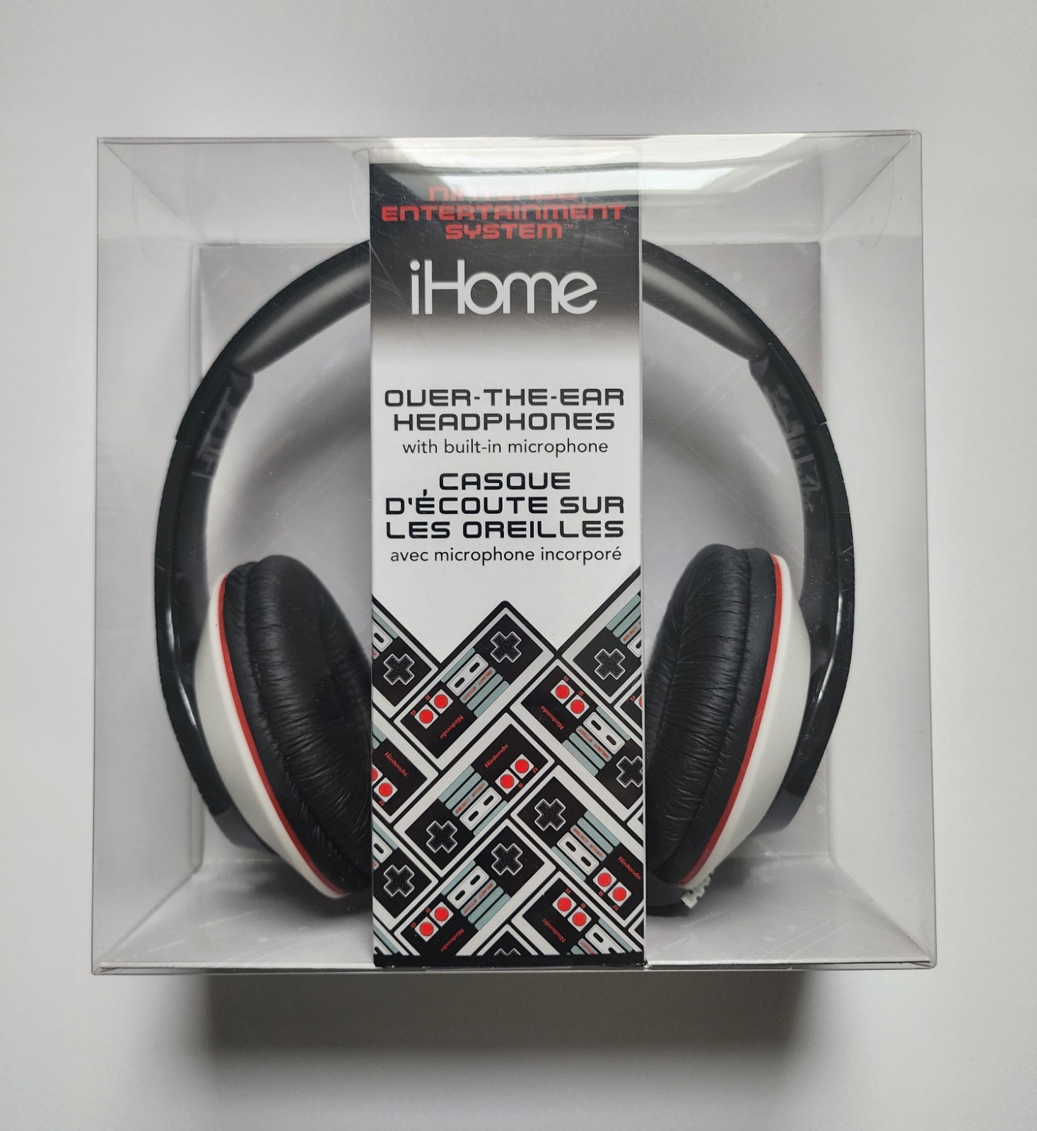 Nintendo (NES) Controller Print HeadPhones (w/Built-In Microphone) iHome – NEW