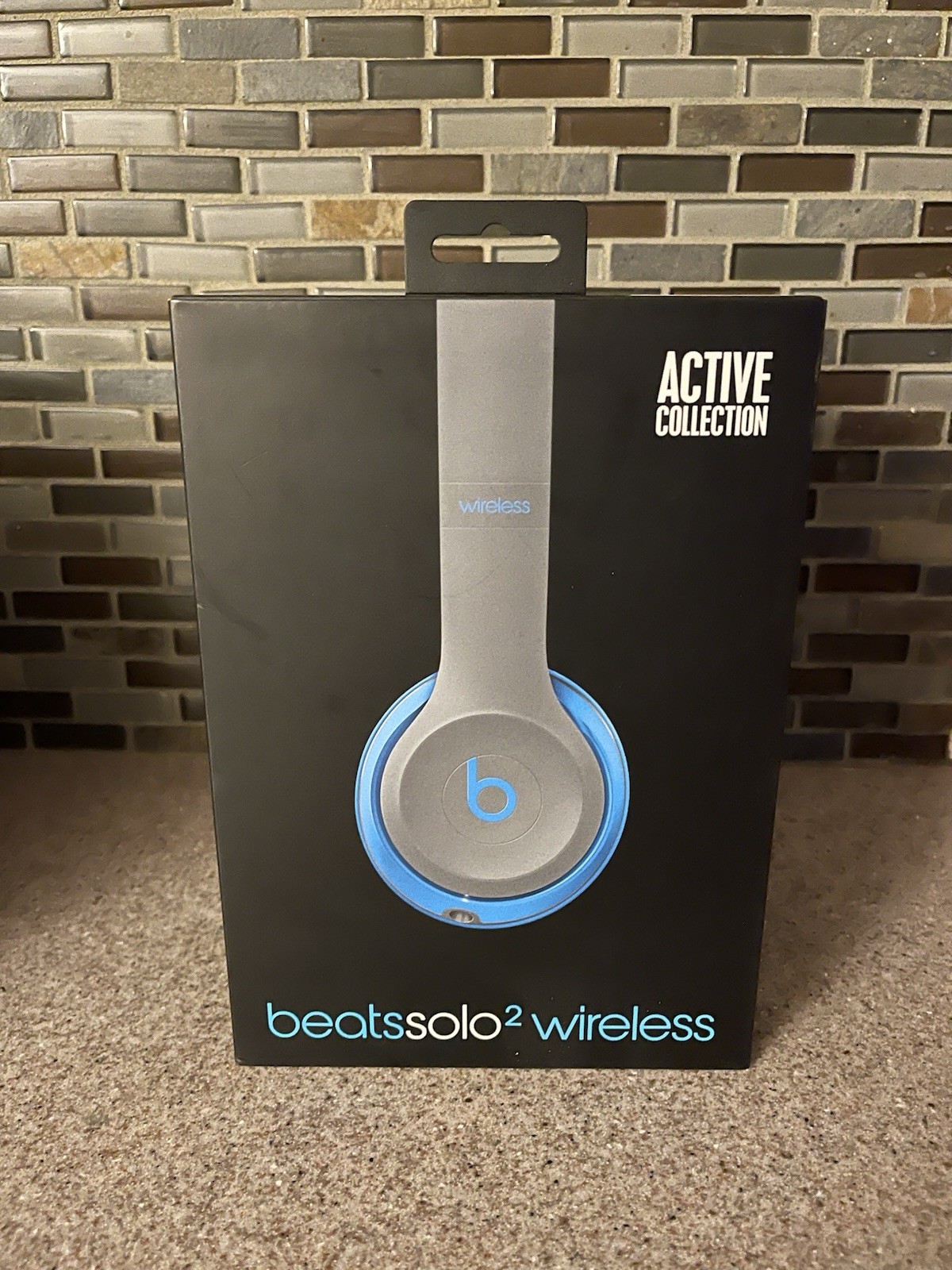 Beats by Dr. Dre Solo2 Wireless Headphones Used Blue Gray Color
