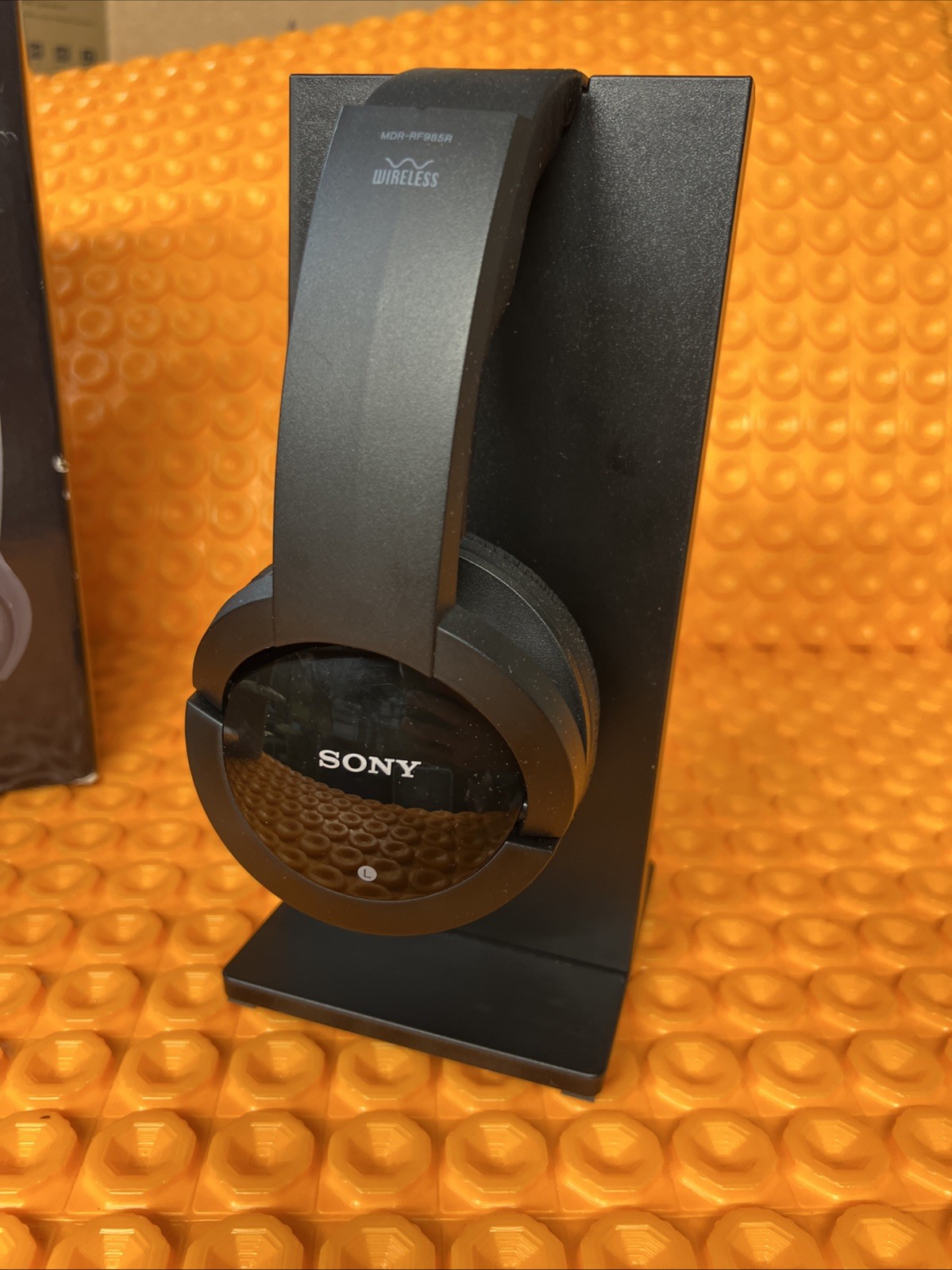 Sony MDR-RF985RK Over Ear Headphones – Black