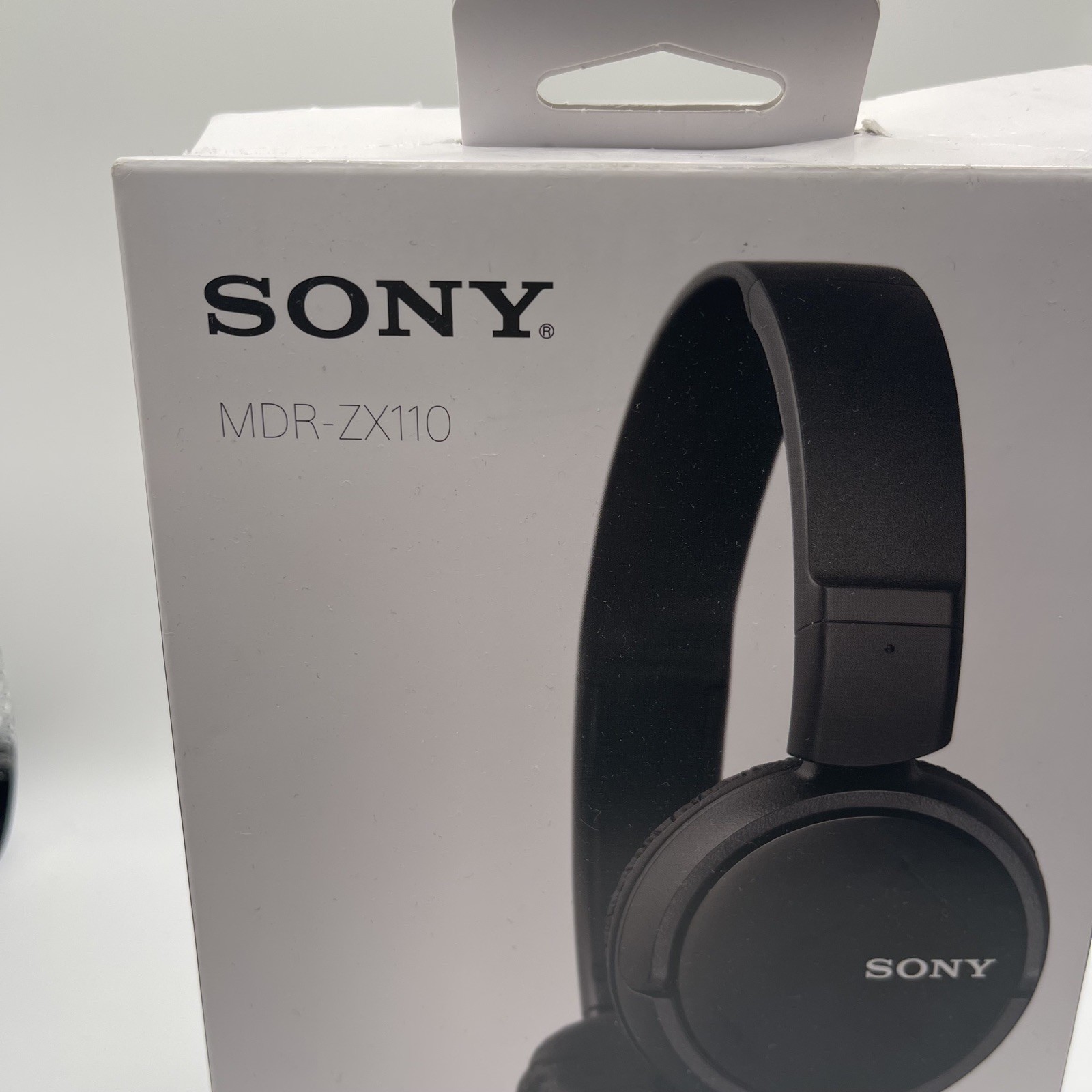Sony MDR-ZX110 Wired Ear-Pad (On the Ear) Headband Headphones in Black