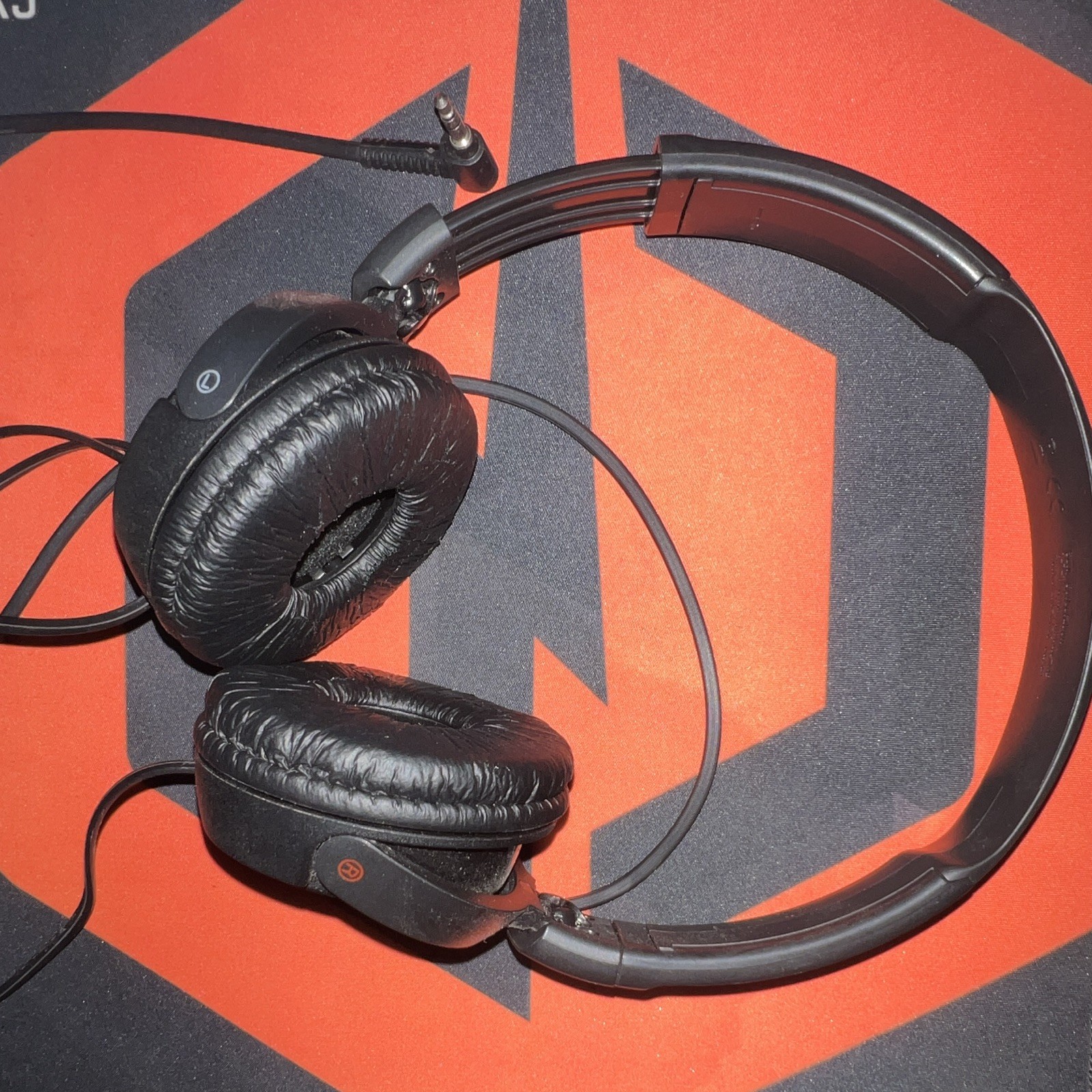 Sony MDR-ZX110 Wired On-Ear Headphones Black 3.5mm 30mm Adjustable Band
