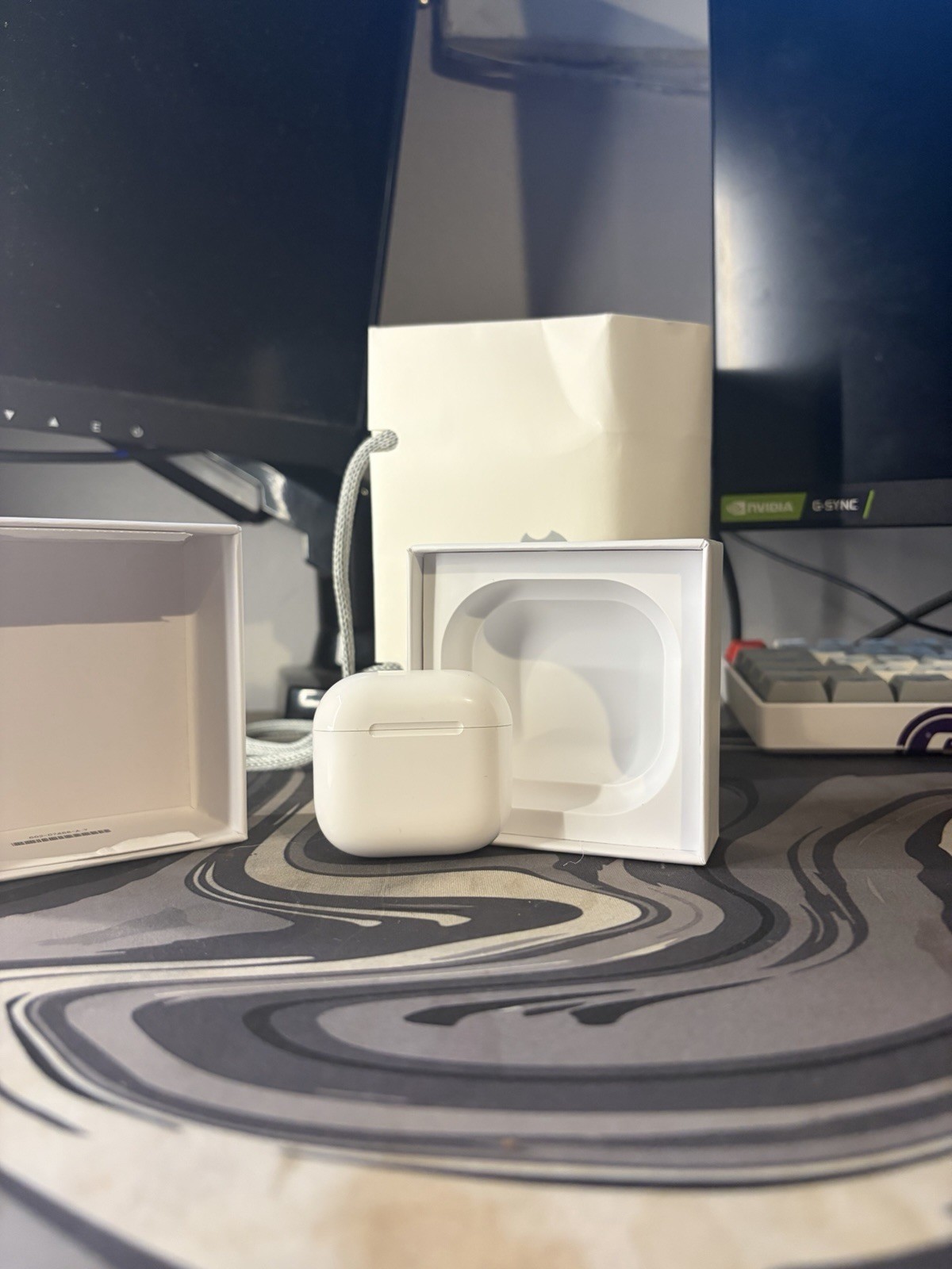 Apple AirPods 4 ANC Earbuds White MXP93AM/A