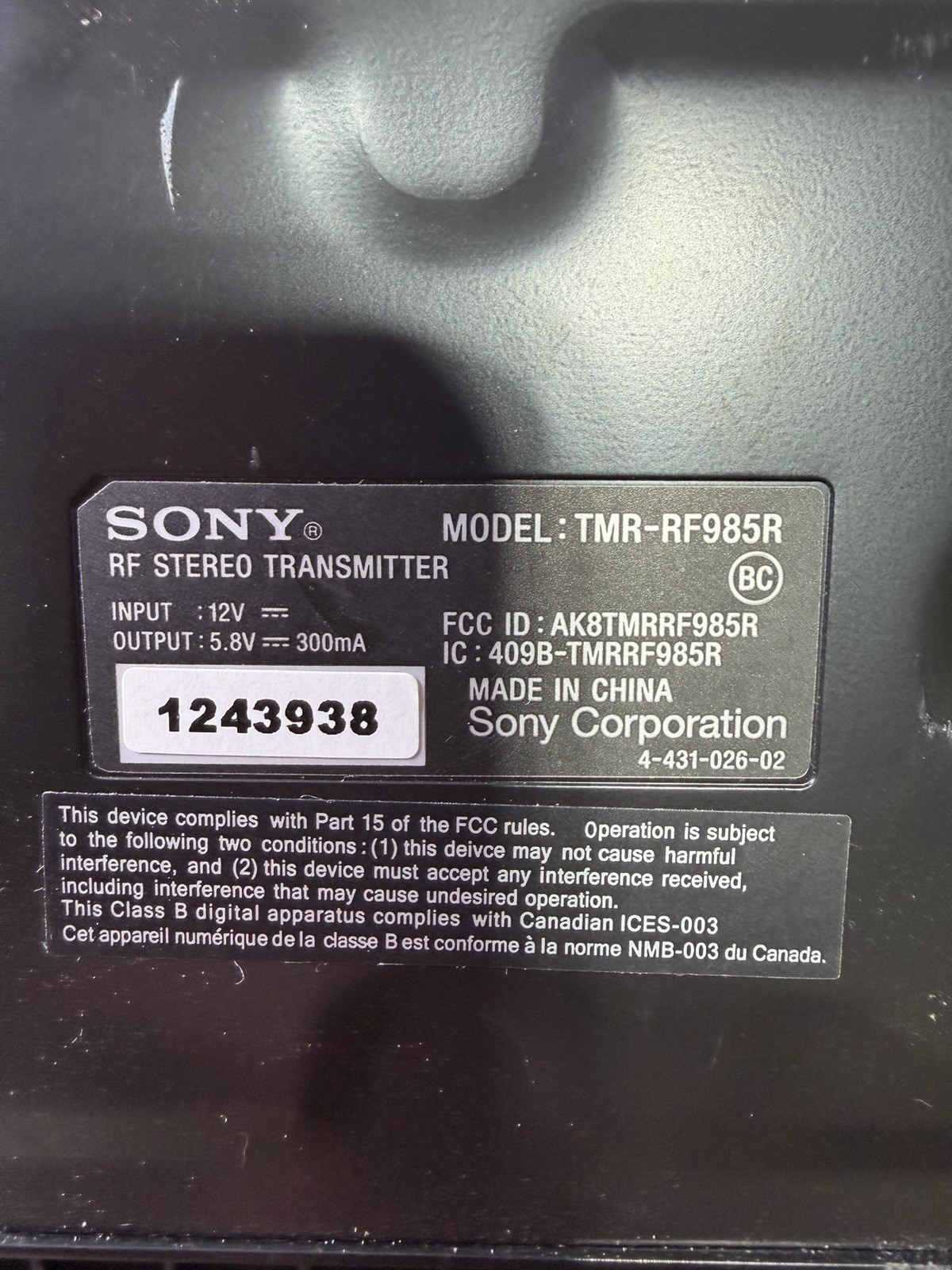 Sony Wireless Headphones Transmitter Charger Base TMR-RF985R.