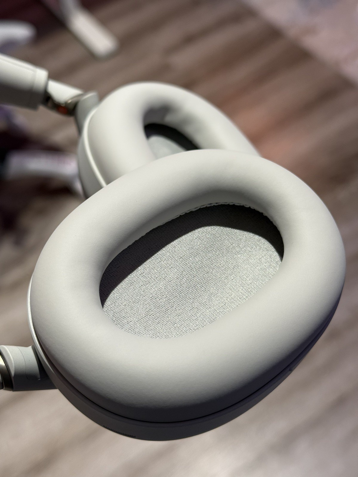 Sony WH-1000XM6 Wireless Noise-Canceling Headphones Platinum Silver – Excellent