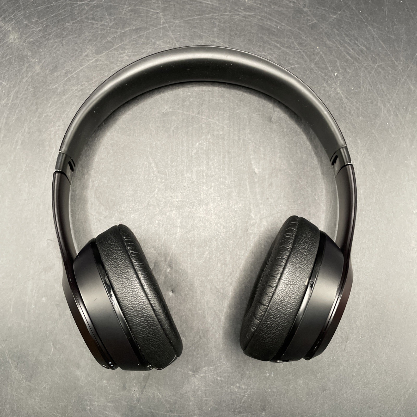 Beats by Dr. Dre Solo3 Wireless On-Ear Headphones Gloss Black A1796