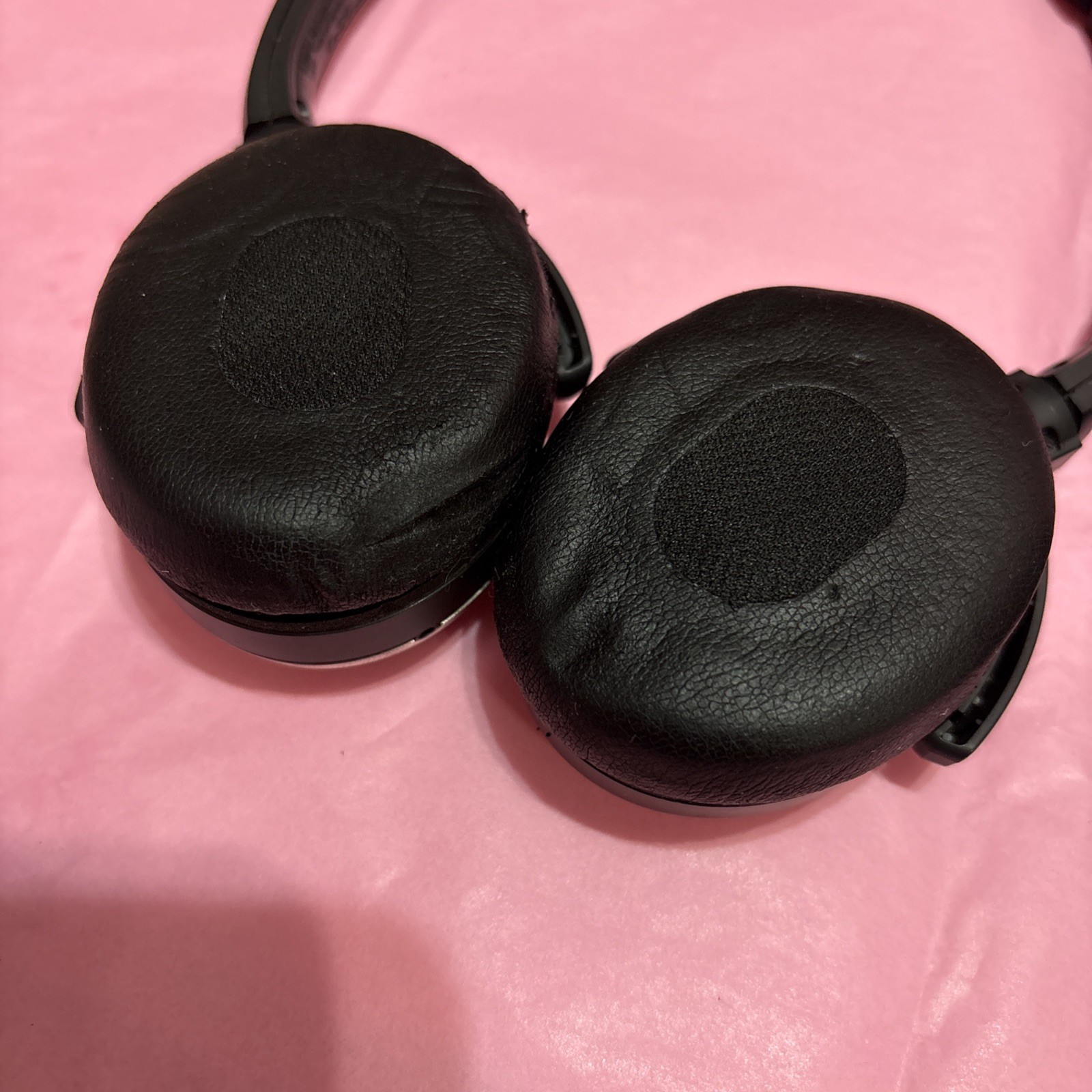 Bose QuietComfort 3 QC3 Noise-Cancelling Headphones, Black and Silver