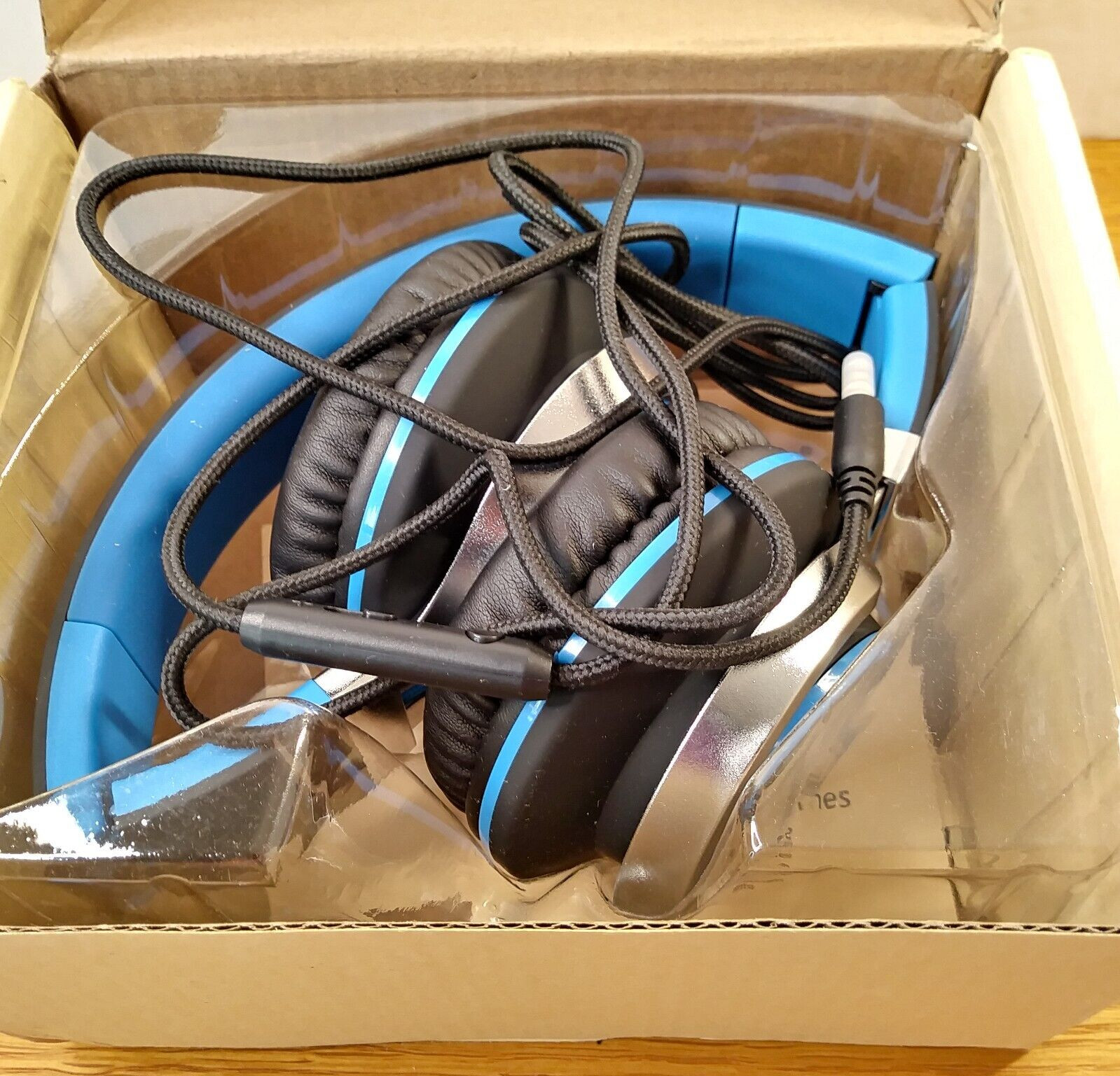 Ailihen Wired C8 Headphones In Line Microphone On-Ear Volume Control Collapsible