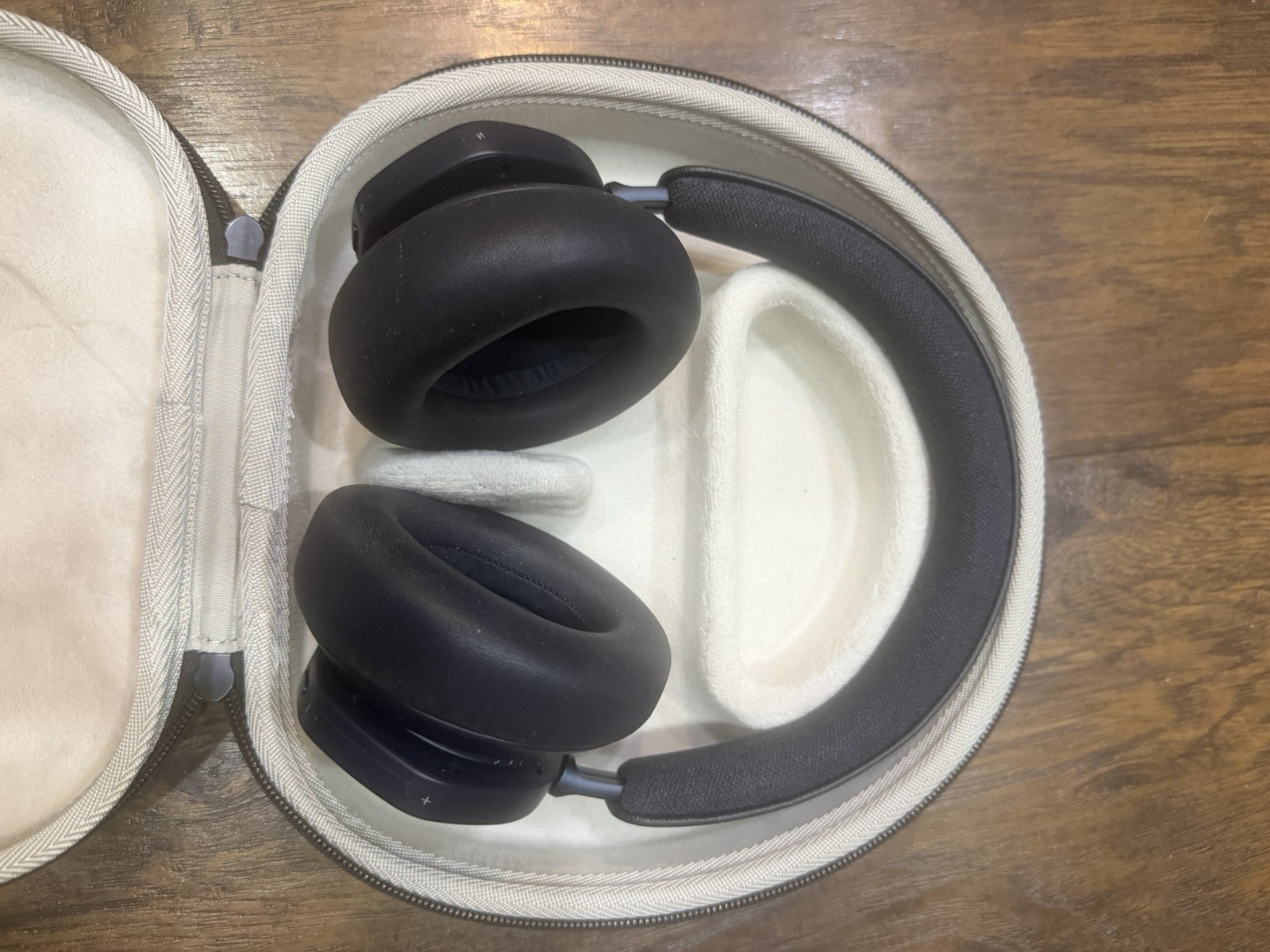 Bang & Olufsen Beoplay Portal Wireless Over-Ear Headphones Blue Silver with Case