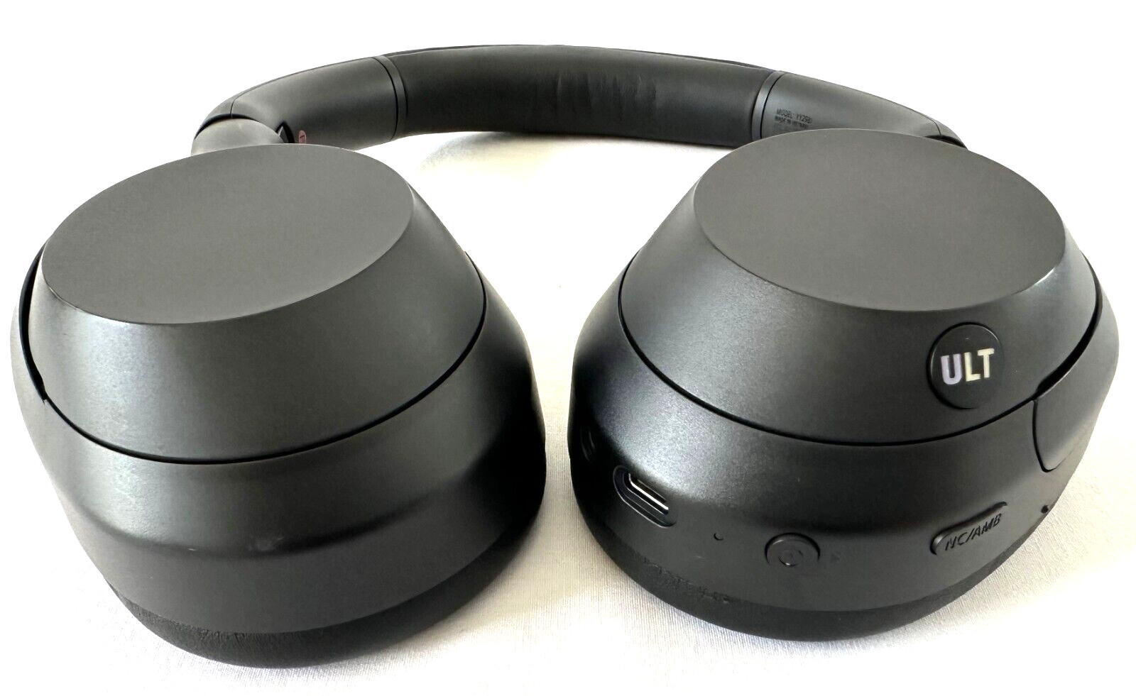 Sony ULT WEAR 900N Wireless Noise Canceling Headphones Black Broken left side1.3