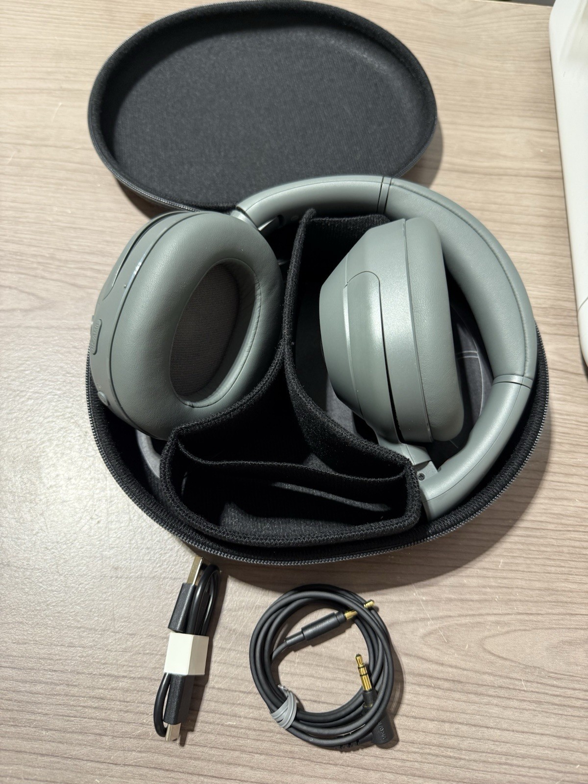 SONY ULT WEAR WIRELESS NOISE CANCELLING Headphones Model w/ Case-FOREST GREY