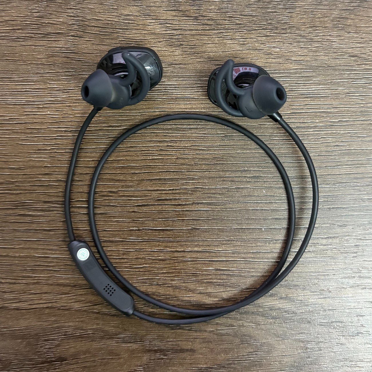 Bose SoundSport Headphones Wireless Bluetooth Earphones Earbuds NFC Black – us