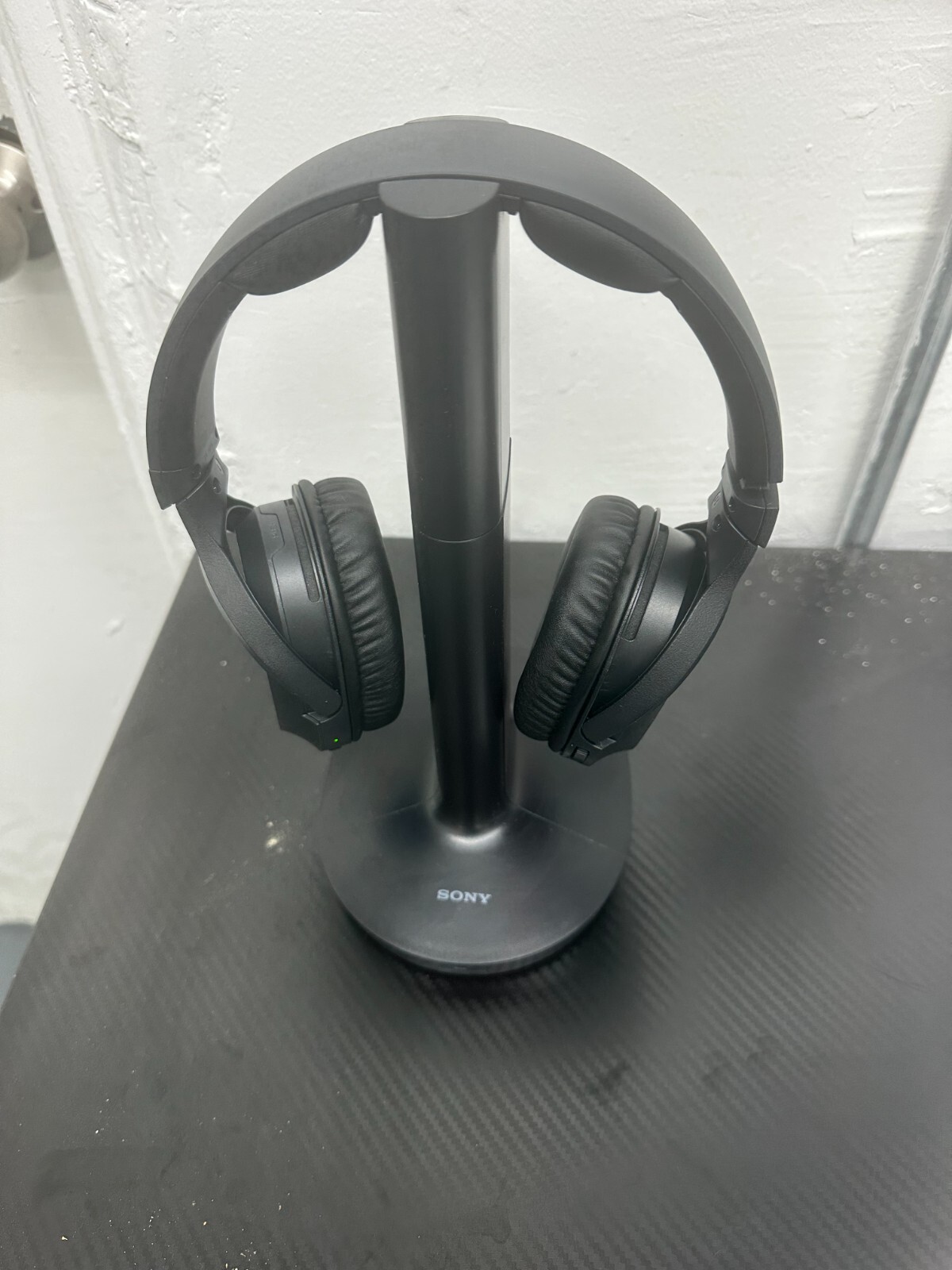Sony WH-RF400 Wireless Stereo Headphone System 120V Home Theatre