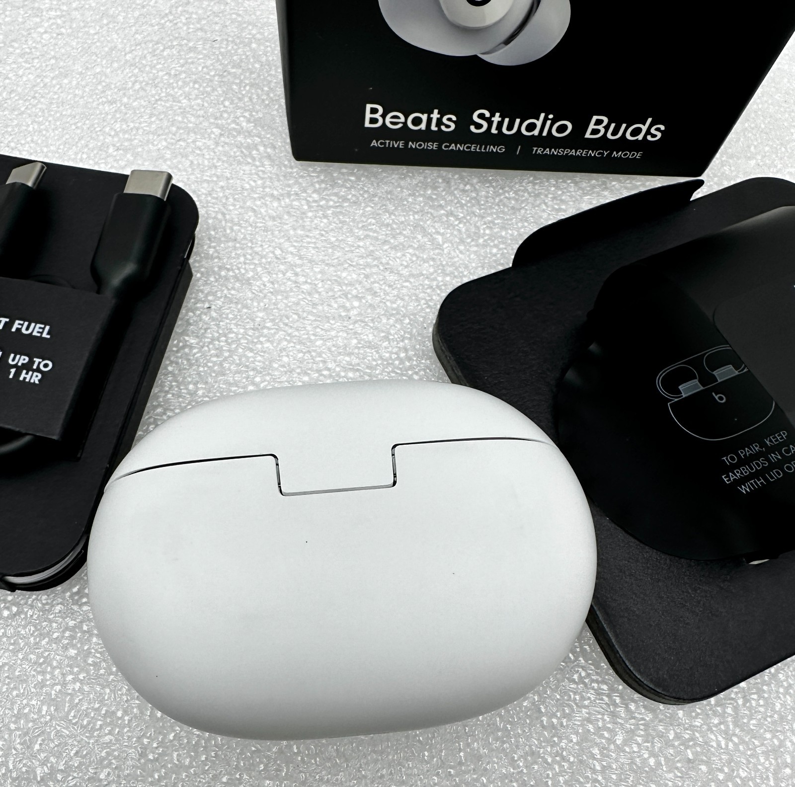 Beats Studio Buds Active Noise Cancelling Earbuds White Good Used