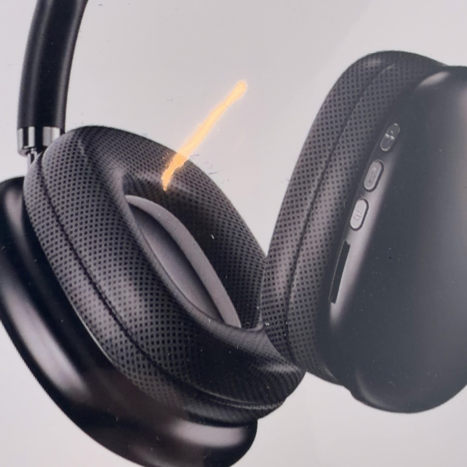 P9 Pro Max Wireless Headphones Black HiFi Dynamic Coil – New Condition