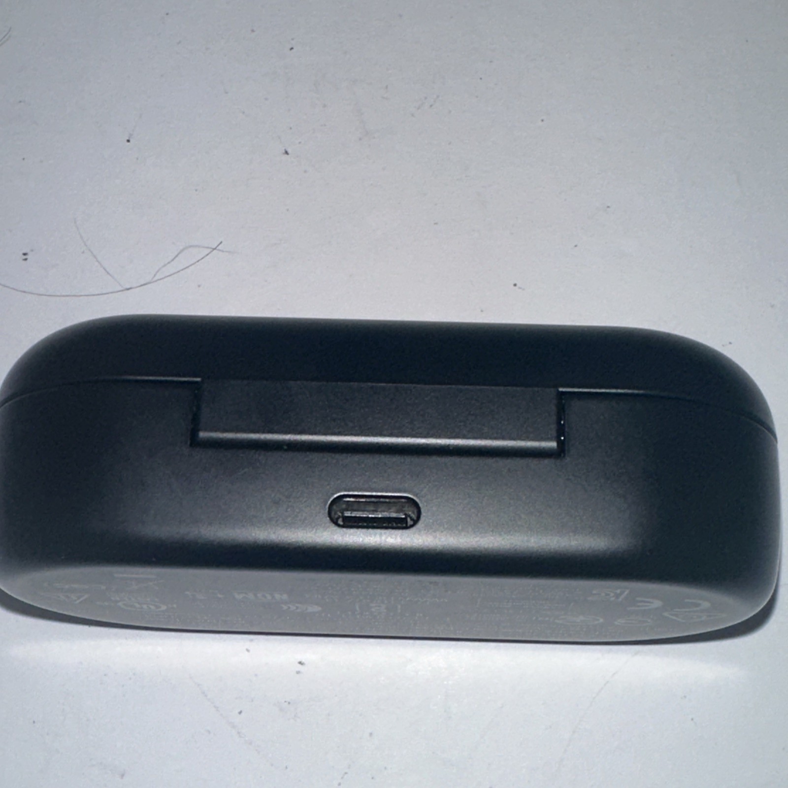 Bose Sport Earbuds with Charging Case Black (427929)Parts Only-Not Connecting