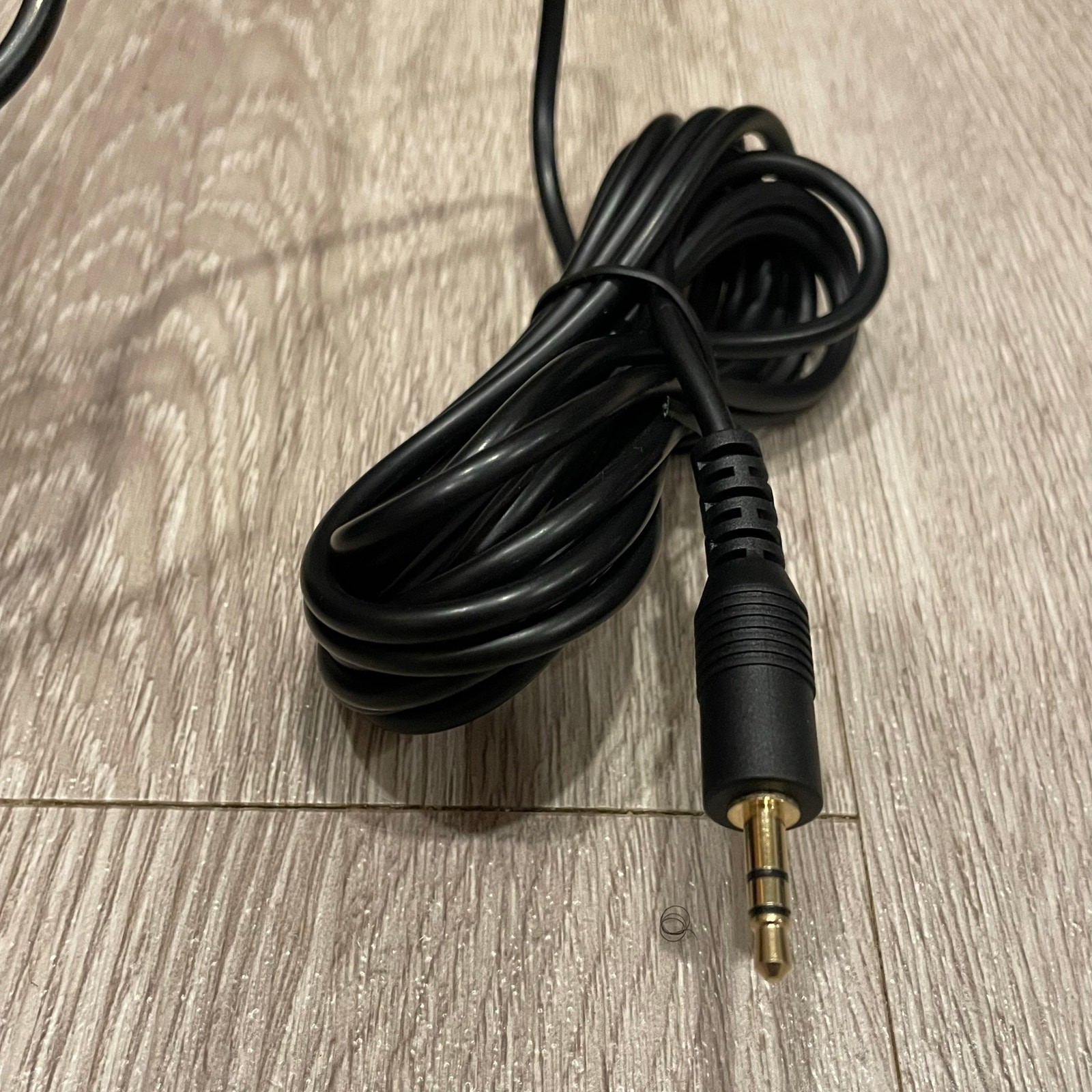 Headphones Over Ear Wired Gaming DJ Stereo Music No Mic Noise Canceling
