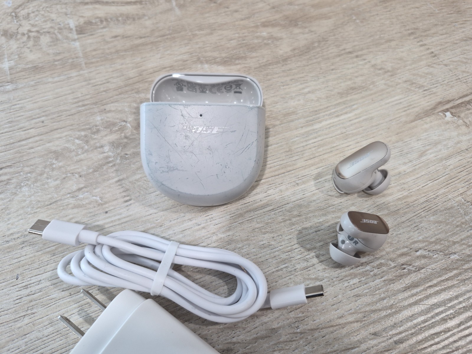 Orginal Bose QuietComfort Ultra Wireless Noise Cancelling Earbuds – white (Wear)