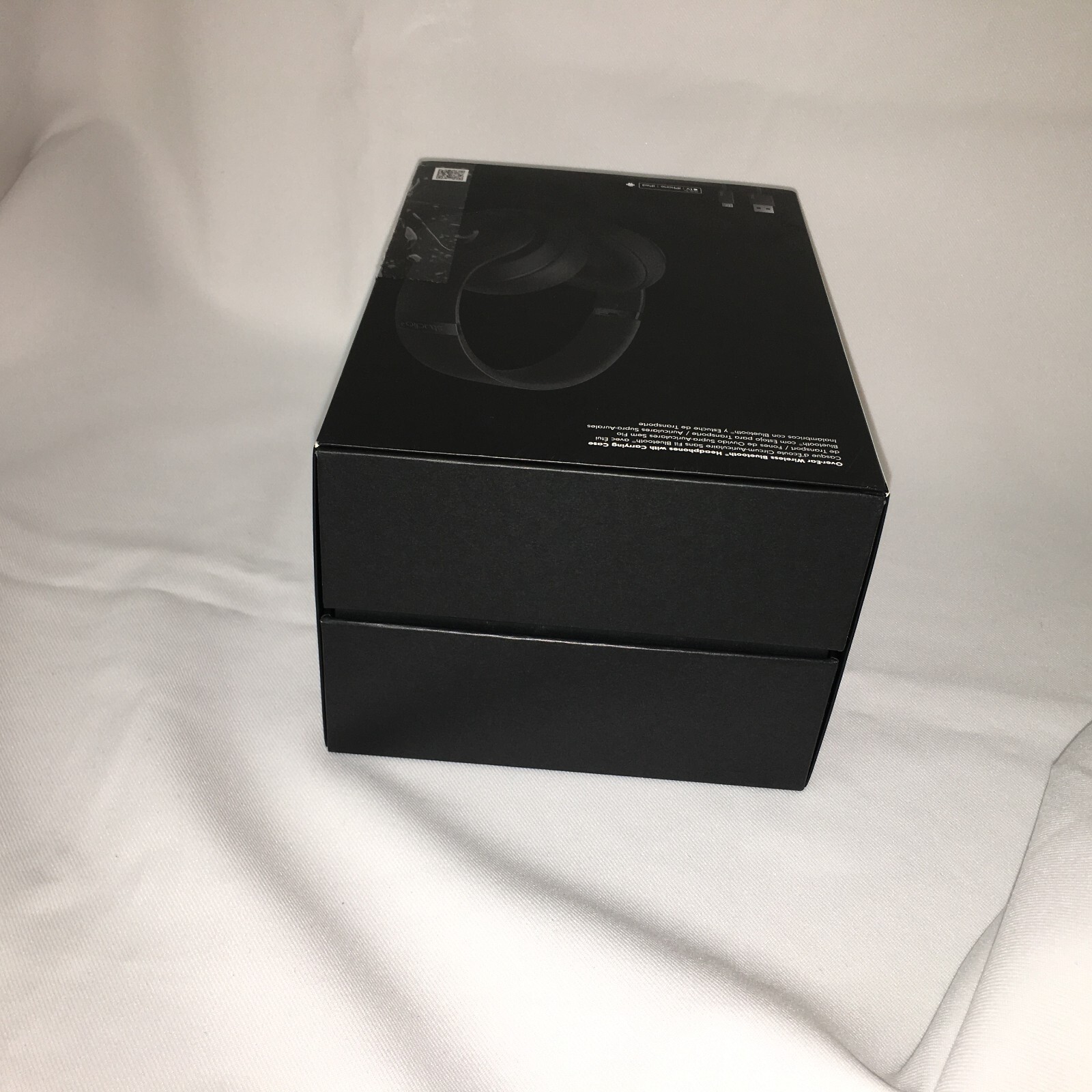 Beats Studio3 Headphones (Empty Box Only by Dr. Dre Over the Ear Black Wireless.