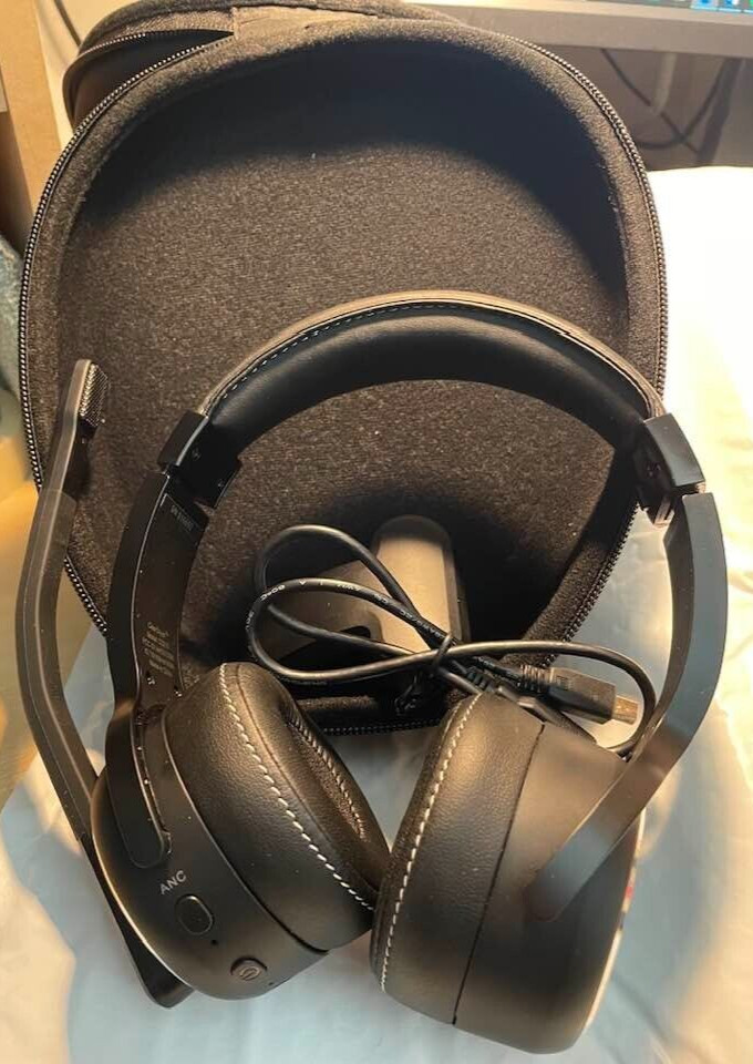 Rand McNally ClearDryve 210 Premium 2-in-1 Wireless Headsets Headphones