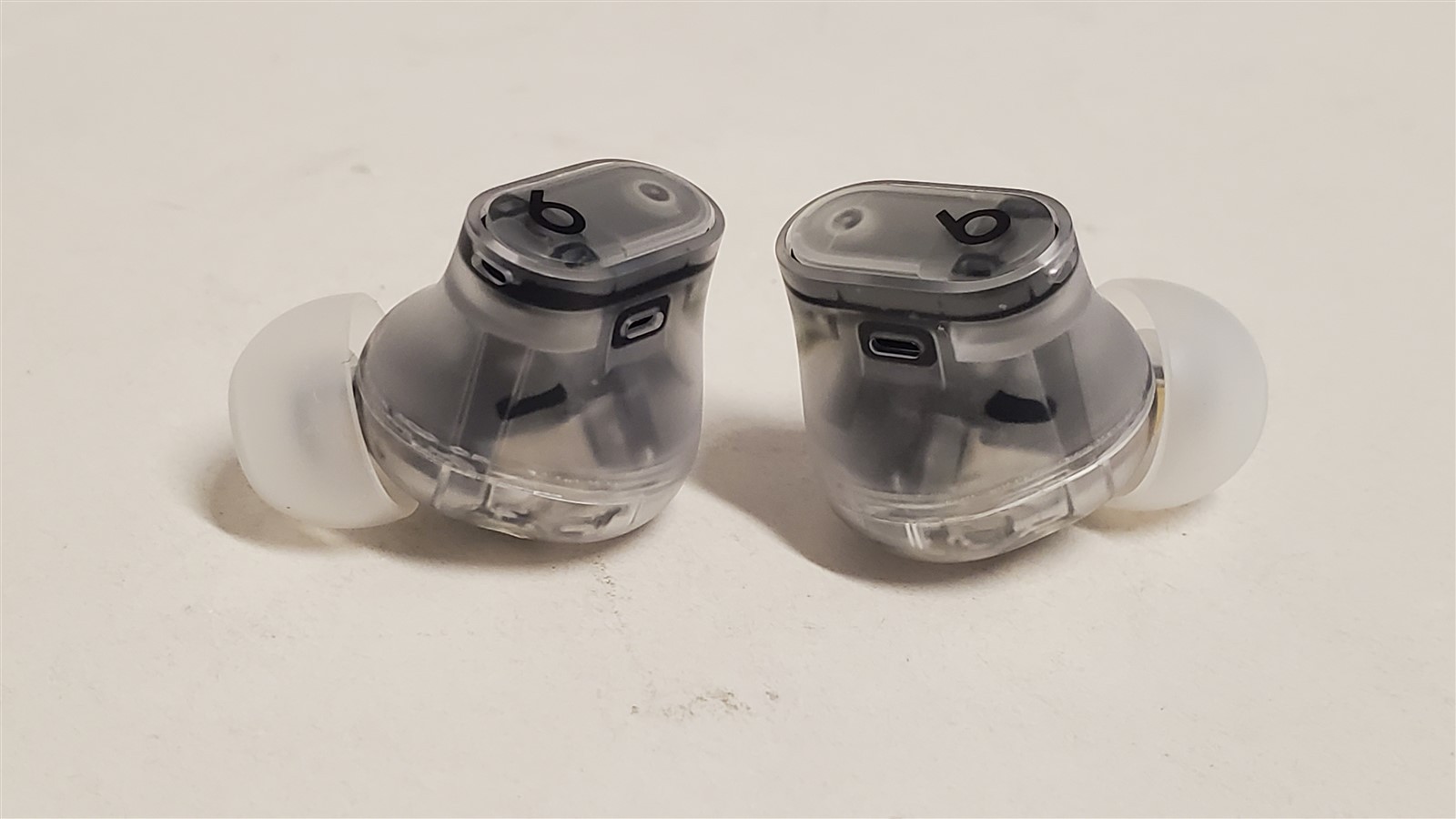 Beats Studio Buds Plus + Wireless Noise Cancelling Earbuds, A2872, Transparent