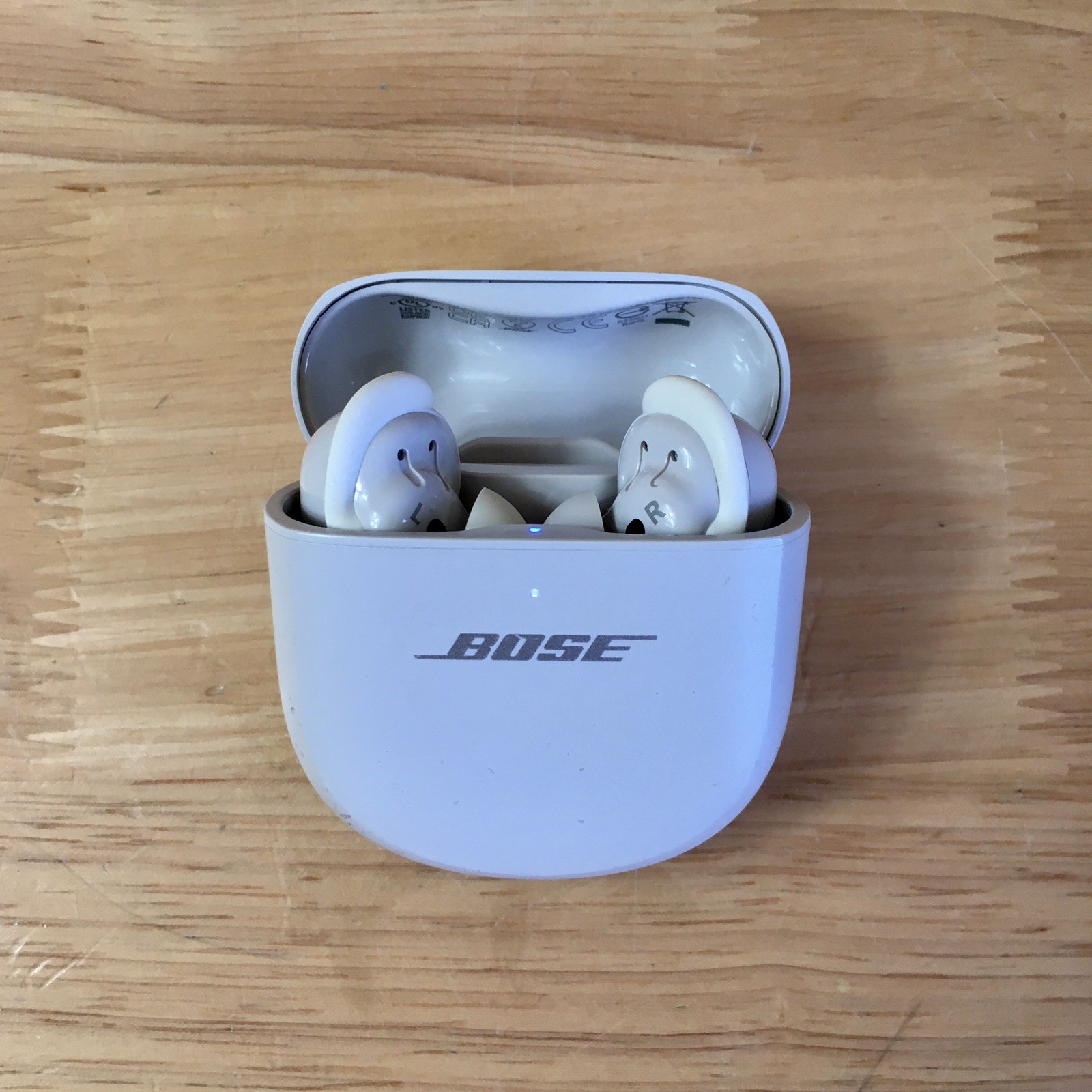 Bose QuietComfort Ultra True Wireless Noise Cancelling Earbuds – White Smoke