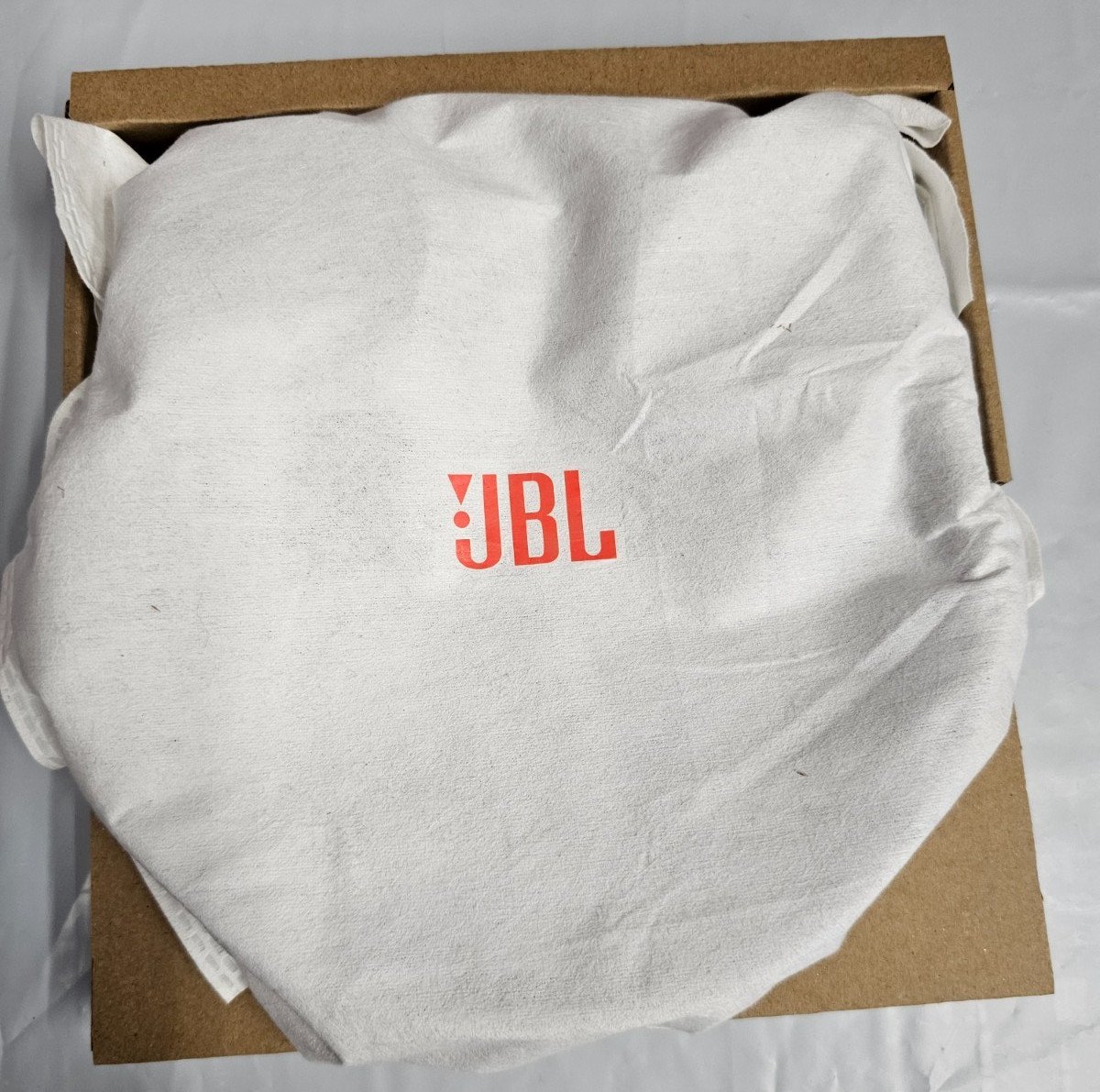 JBL Tune 770NC, Adaptive Noise Cancelling Wireless Over-Ear Headphones