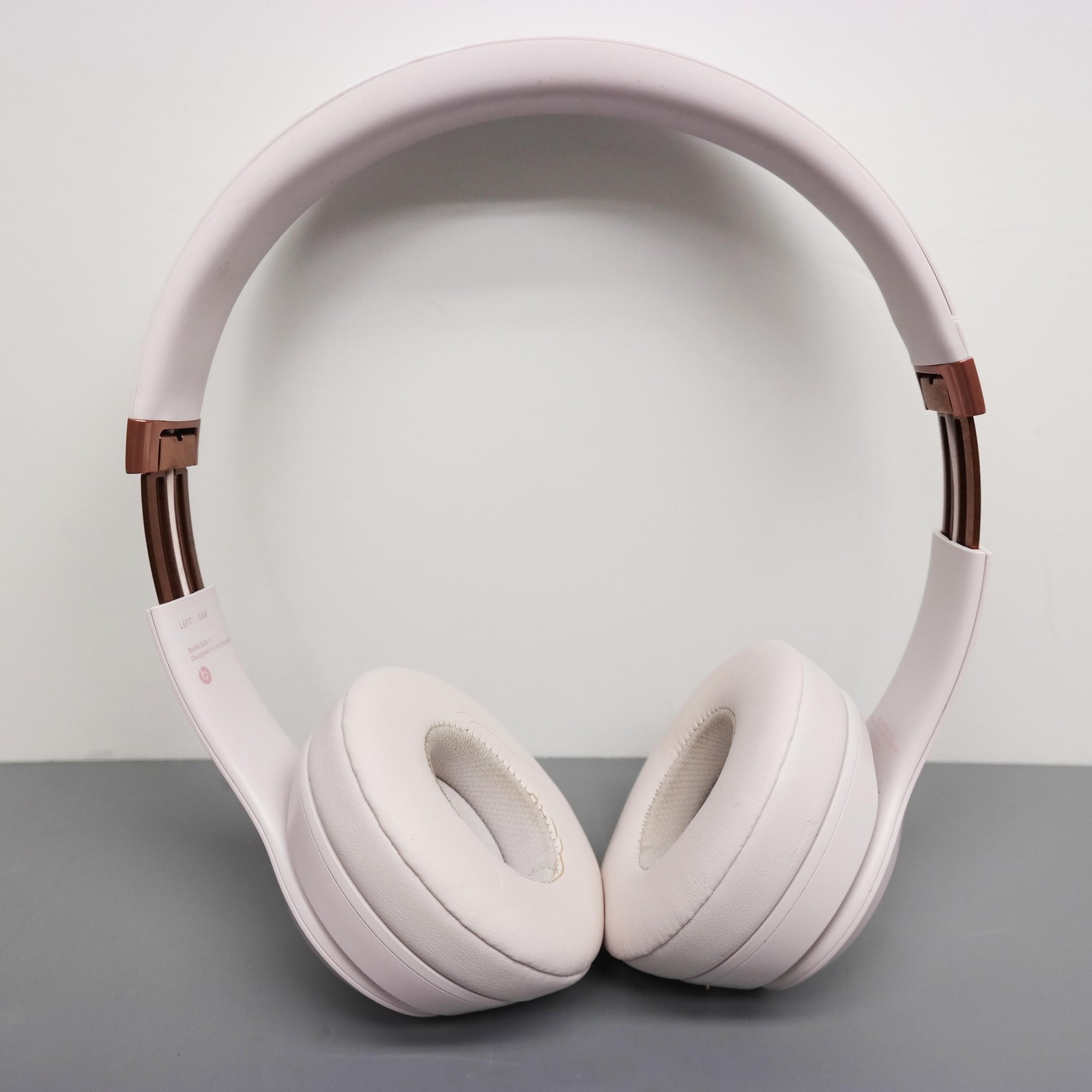 Beats by Dr. Dre Solo 4 Headphones MUW33LL/A Pink ISSUE