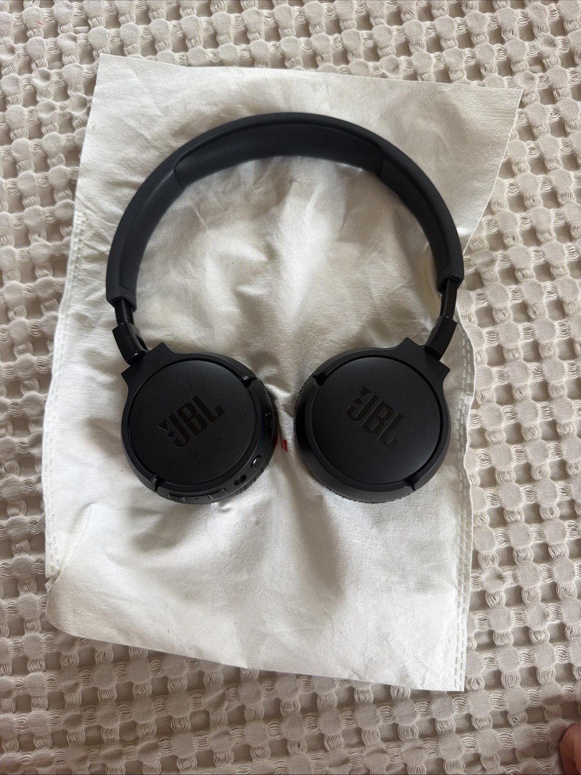 JBL Black