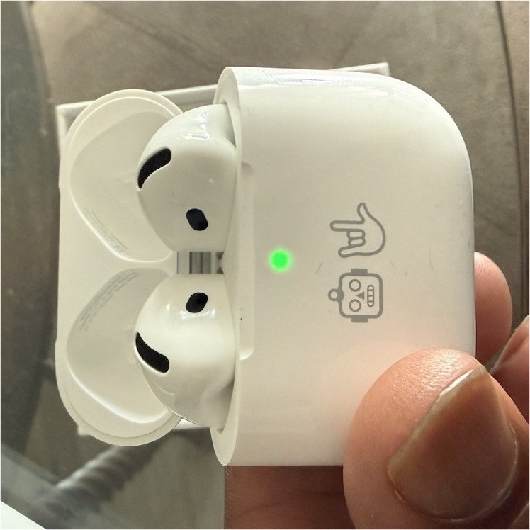 Apple AirPods 4 White Wireless In-Ear Earbuds w/ ANC, USB-C Charging Case
