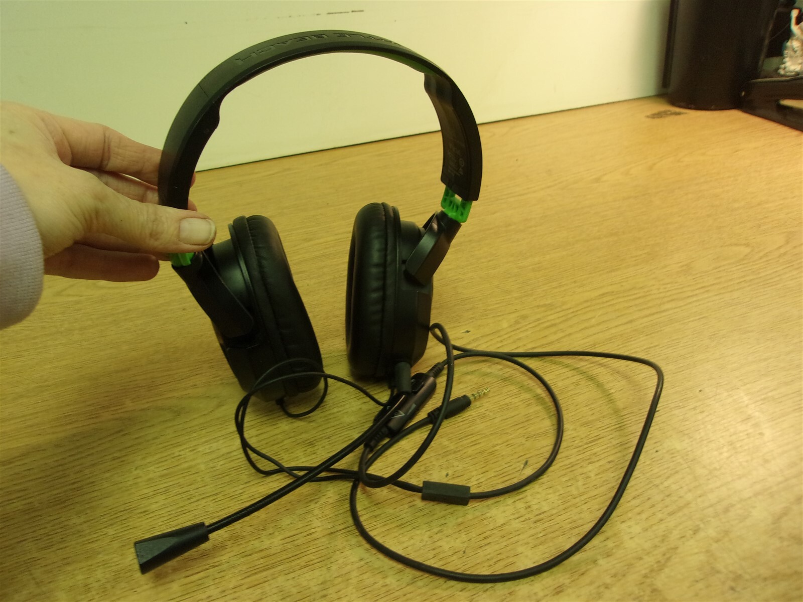 NEW Turtle Beach L230314006128 Ear Force Recon Gaming Headphones *FREE SHIPPING*