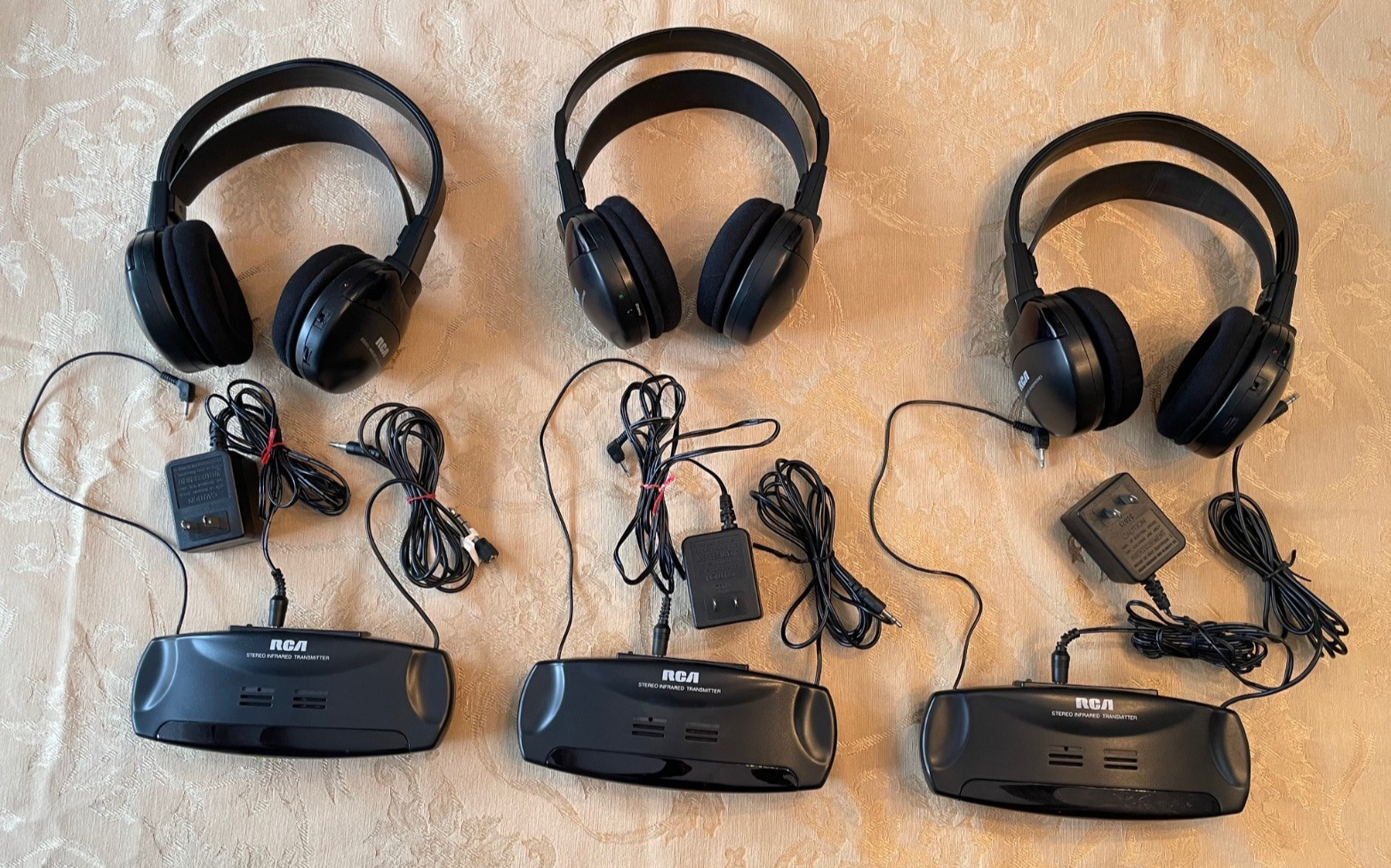 Vintage RCA Wireless Headphones- Three WHR120RS Bundle 3 Transmitters 3 Headsets