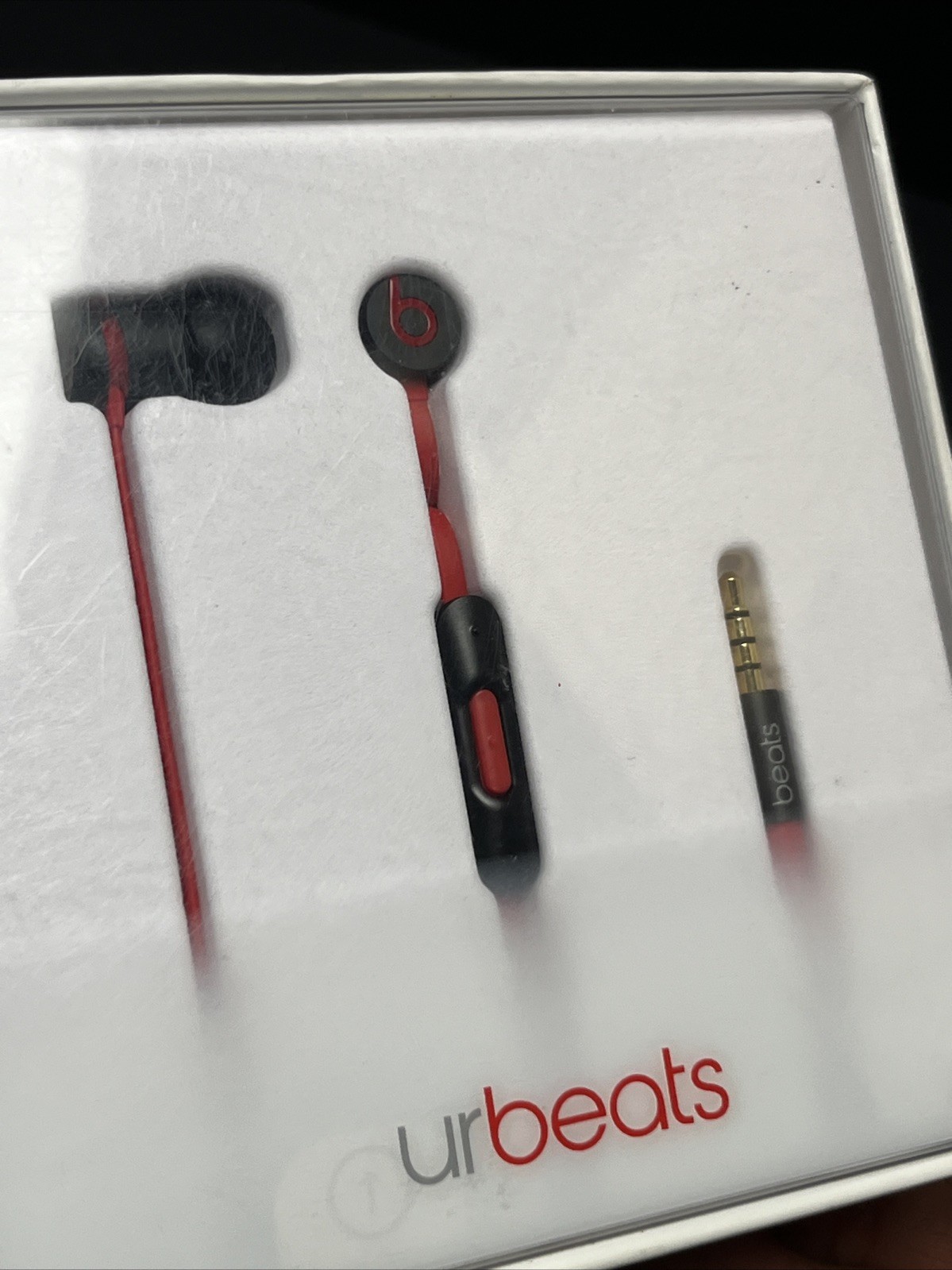 Authentic Beats by Dr. Dre UrBeats 2 B0547 In Ear Headphones iPhone Apple Red