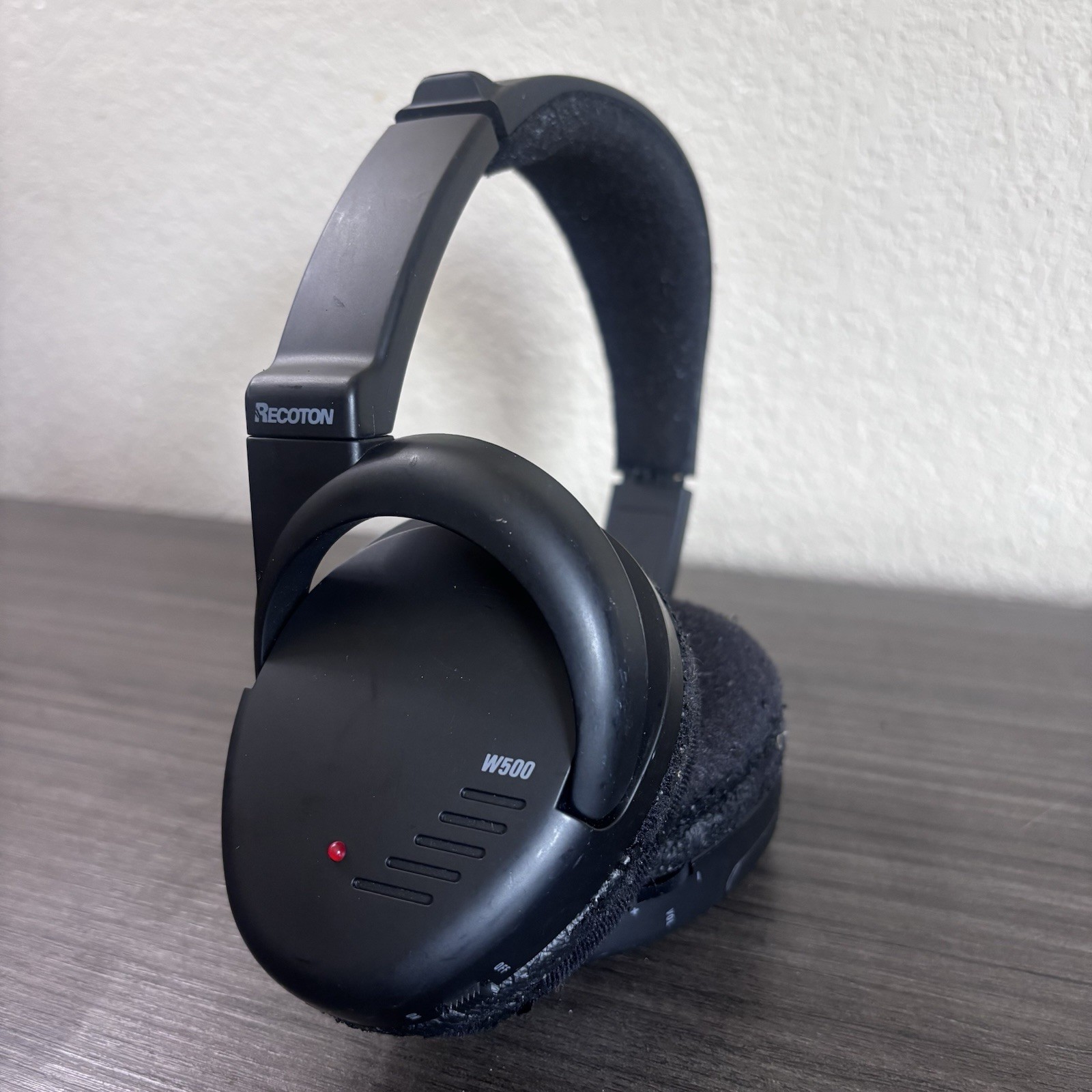 Vintage RECOTON W500 Wireless Headphones – **Headphones Only**
