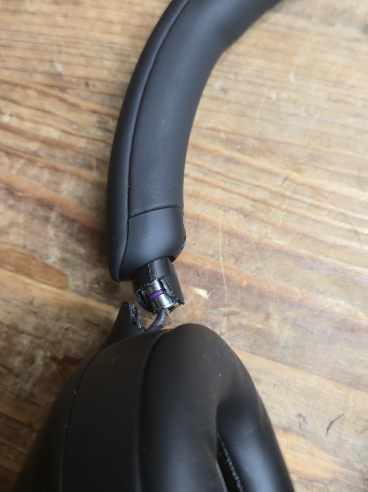 Sony WH-1000XM5 Wireless Noise Canceling Headphones Black Left Side Broke