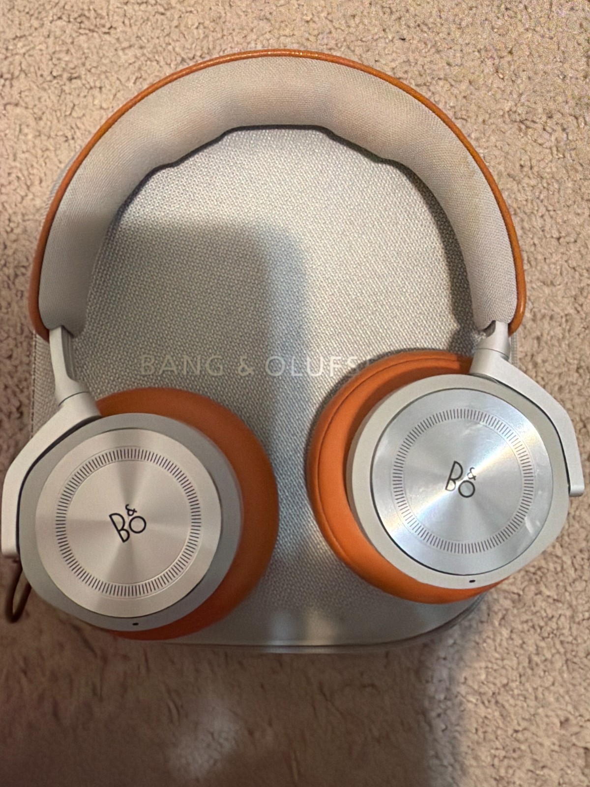 Bang & Olufsen Beoplay HX Wireless ANC Over-Ear Headphones Beige Bluetooth