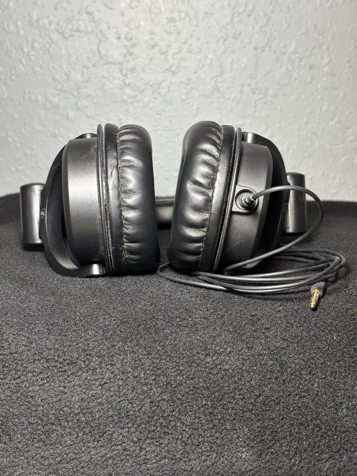 Monoprice Premium Hi-Fi DJ Style Over-the-Ear Pro Headphones