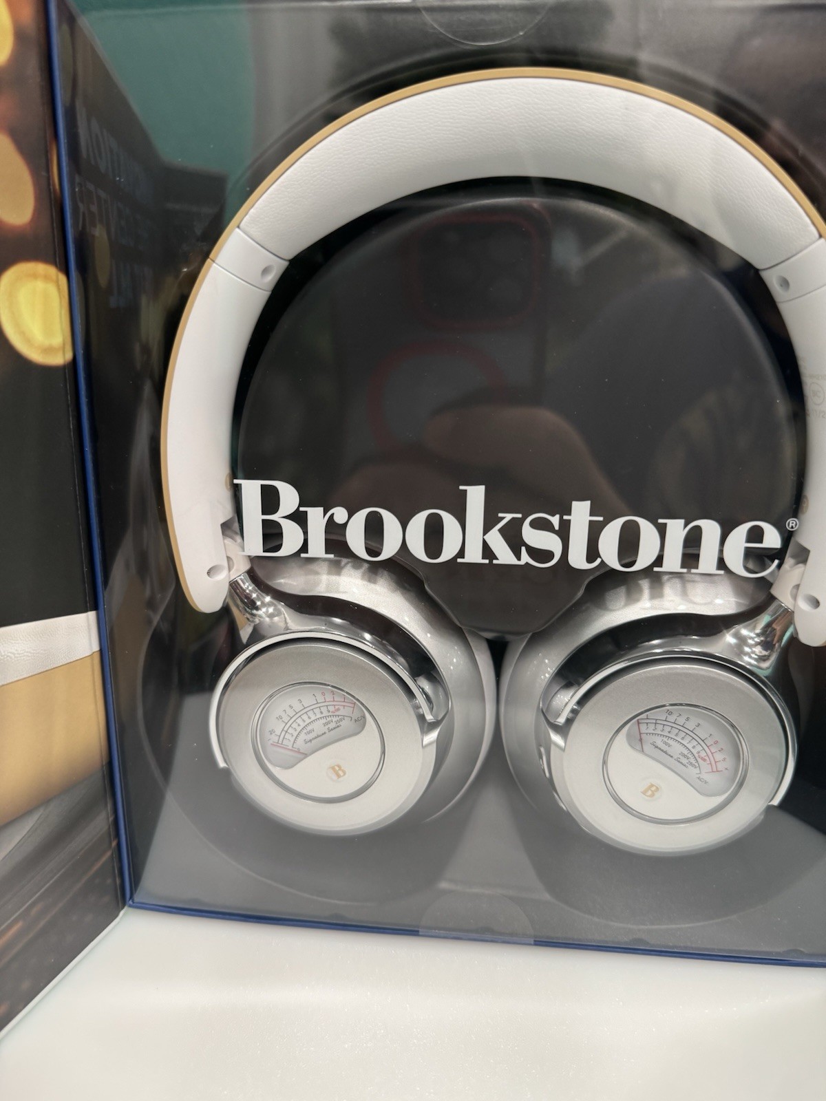 Brookstone Acoustic Pro Wireless Metered Headphones 35 Hours Bluetooth NEW