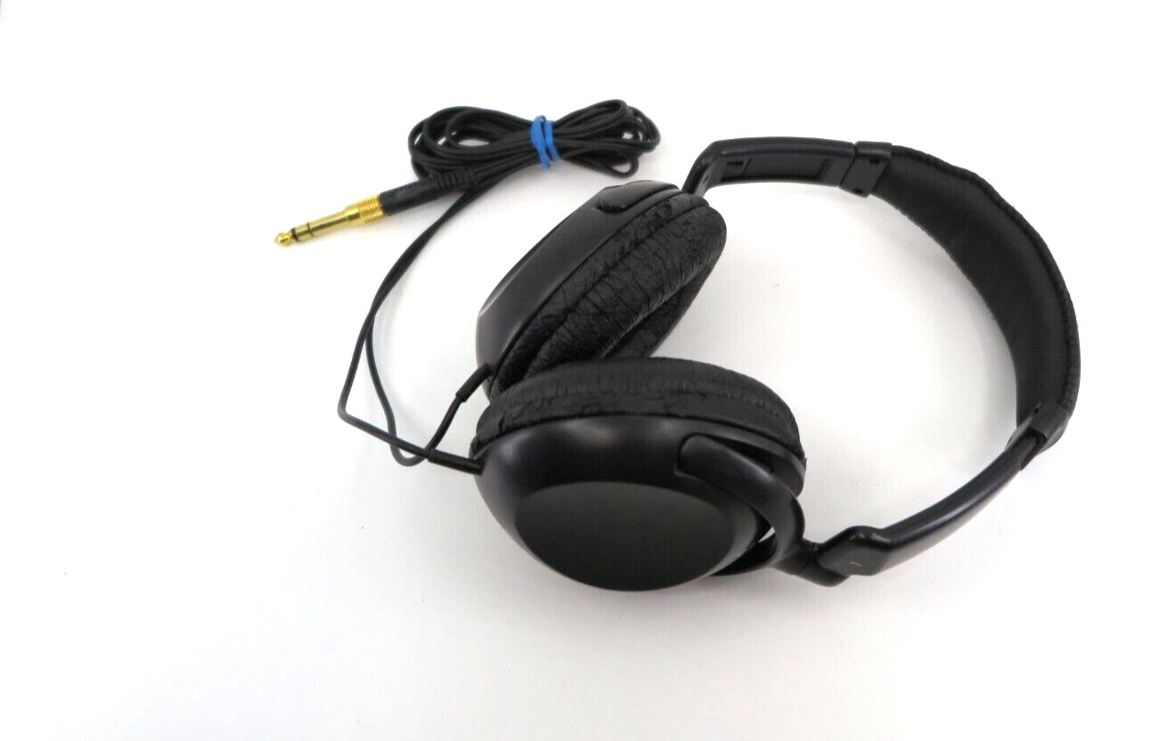 Nice pair of Grundig Satallit Headphones. Tested. working