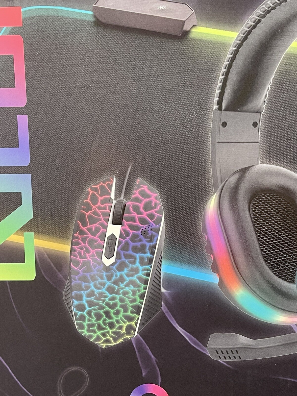 New Sealed LVLUP 3 Piece LED Light Up Pro Gaming Kit- Headset / Mouse / Mousepad