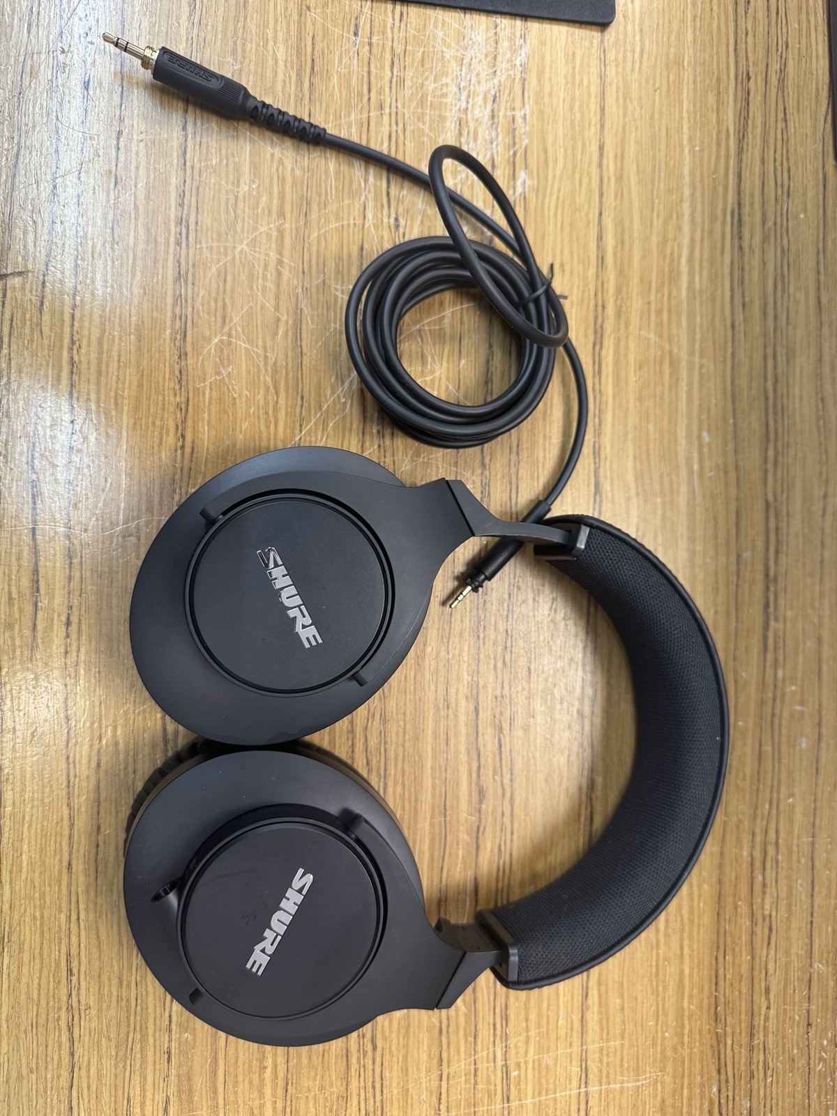 Shure SRH440 Professional Studio Headphones