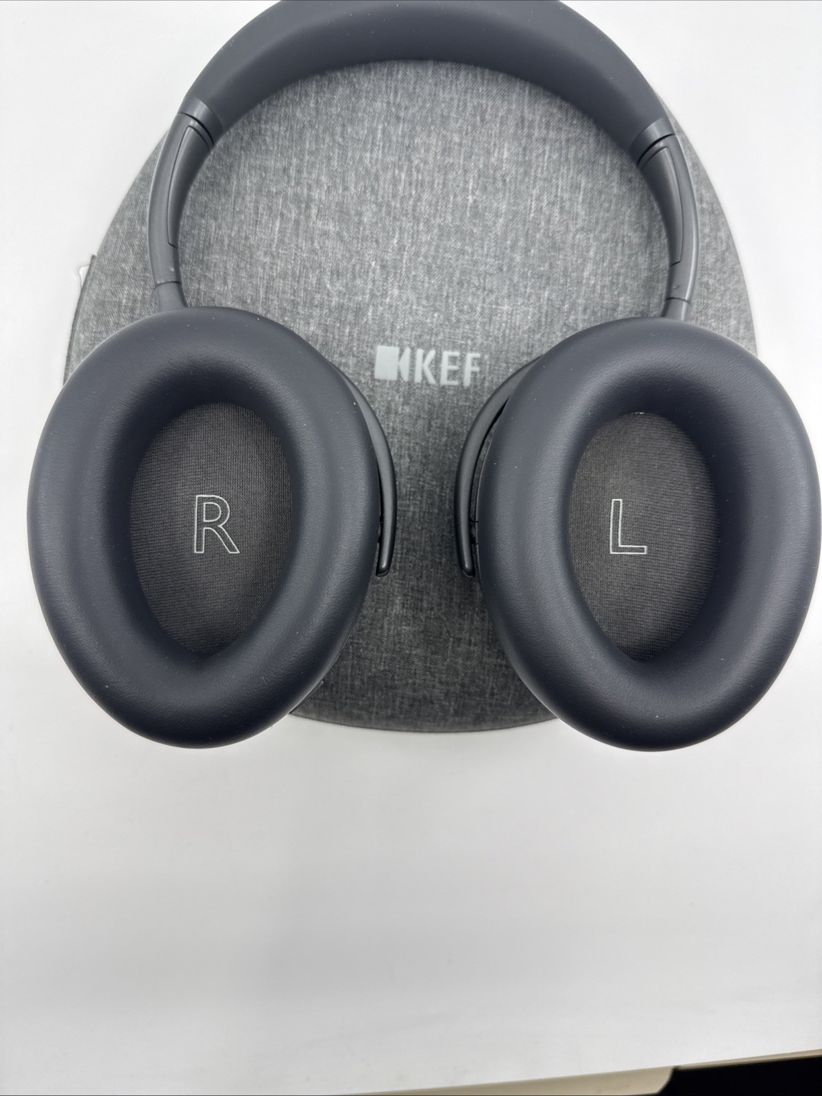 KEF Mu7 Wireless Headphones – Silver
