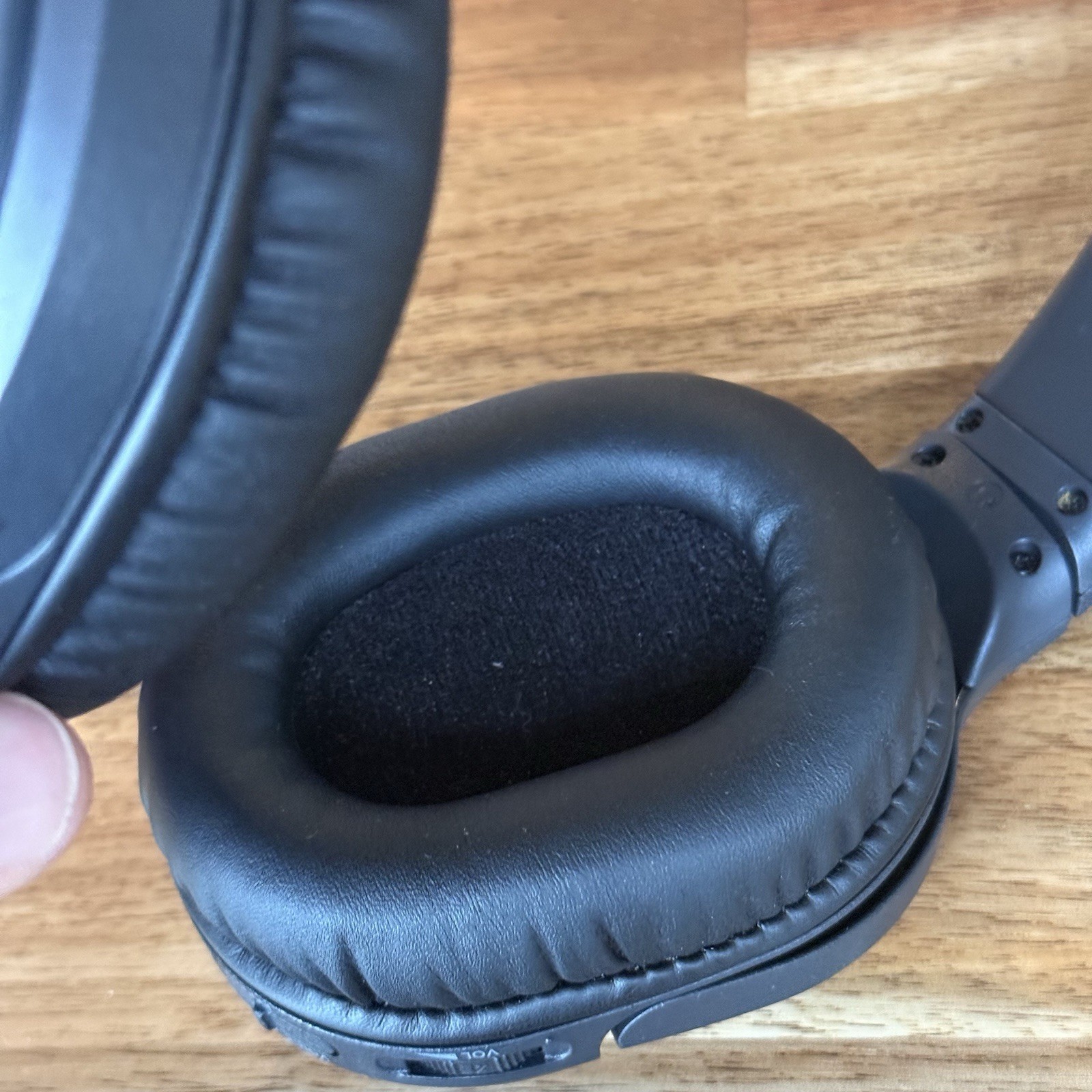 Sony WH-RF400R Wireless RF Over-Ear Headphones Black, No Charging Dock