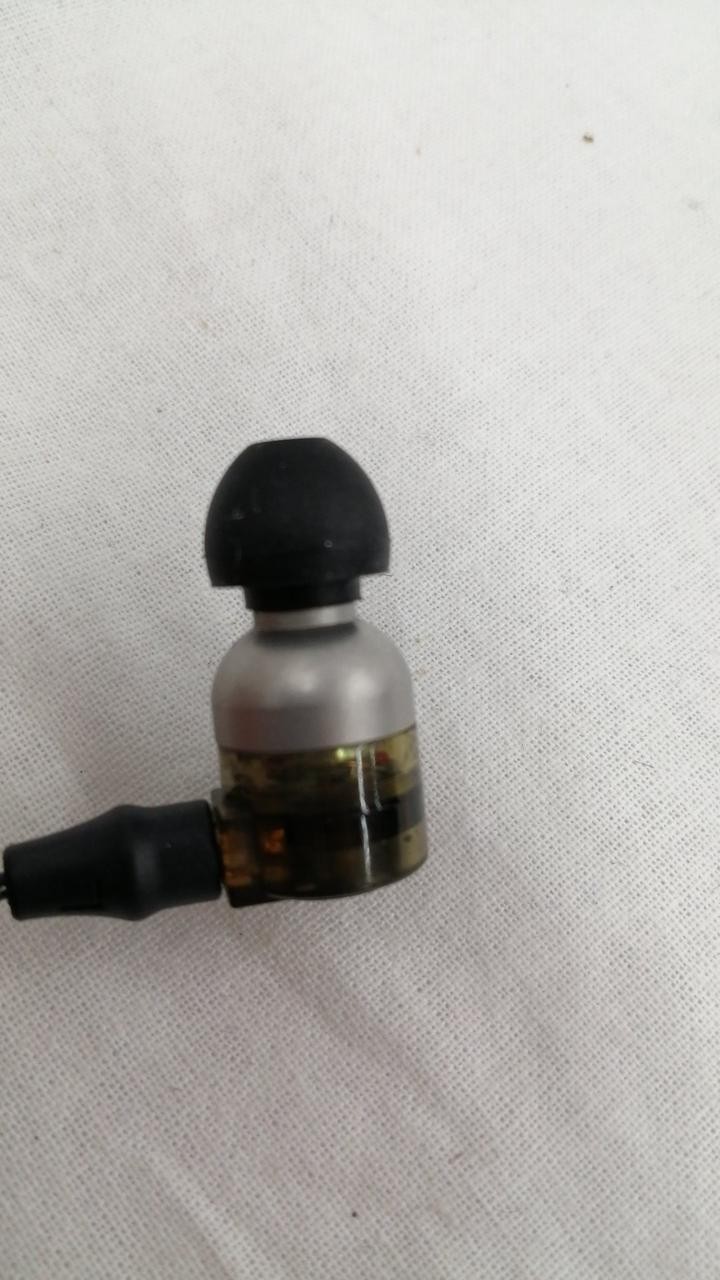 INTIME Earphones Detachable Cable No Accessories, Model Unknown