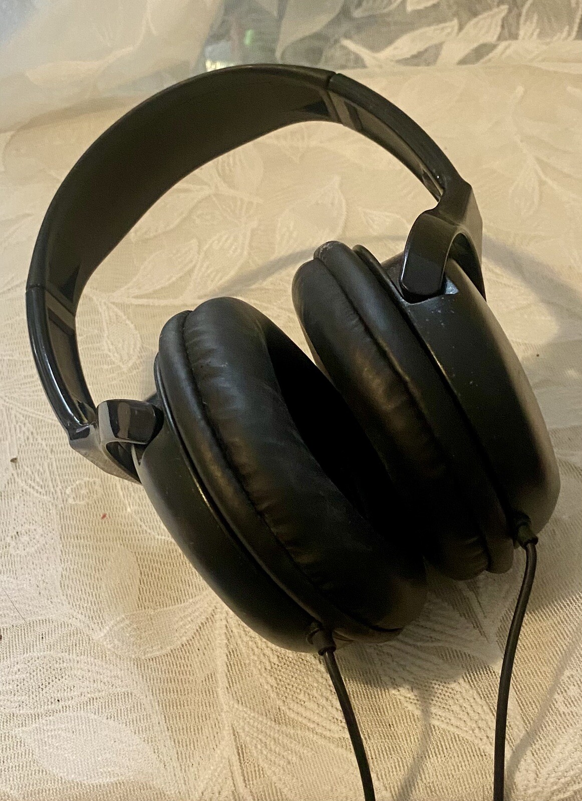 Labtec Black Headphones Elite-825 Over The Ear Corded Minor Damage Cushioned