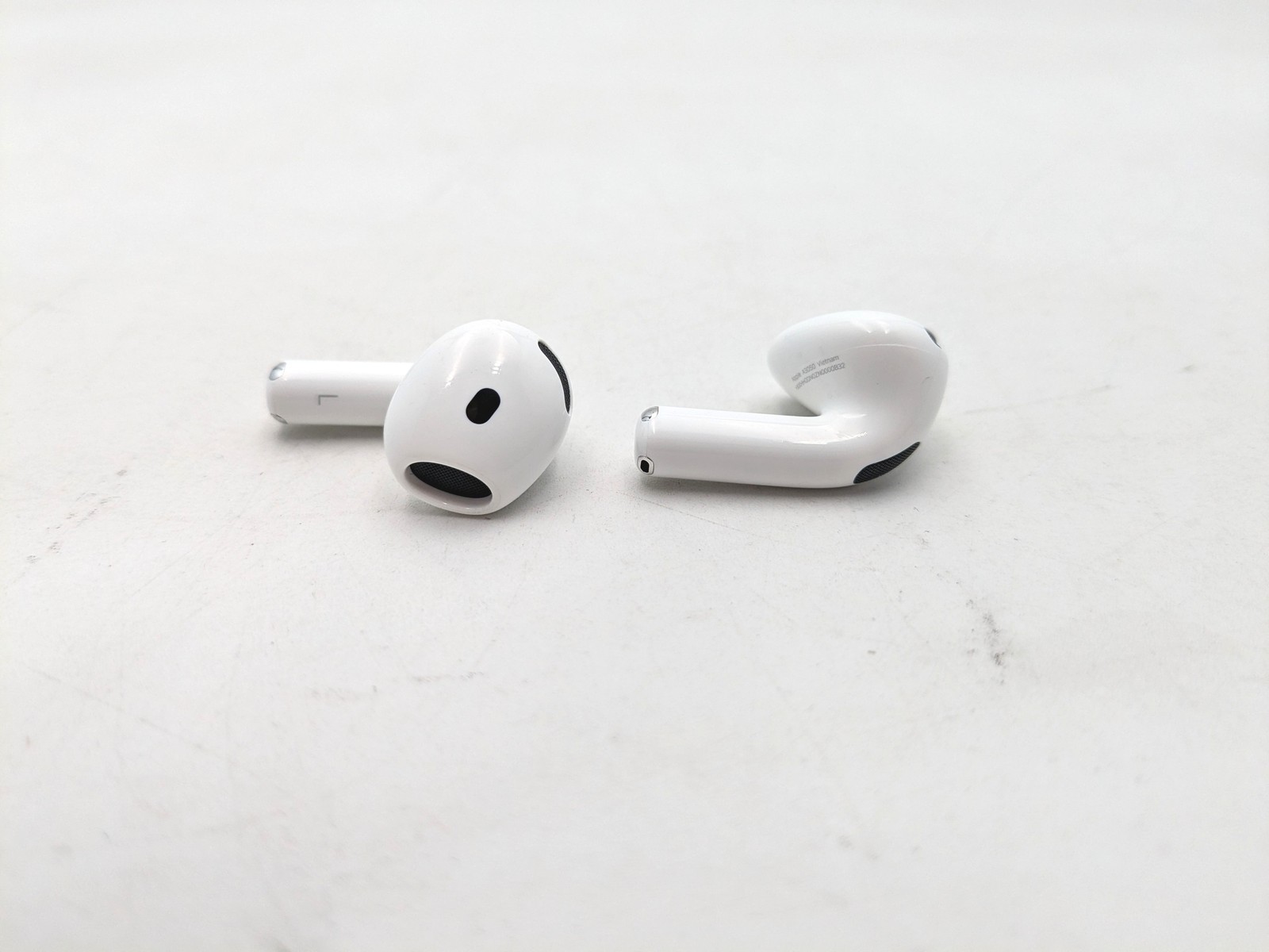 Apple AirPods 4th Generation USB-C Non-ANC (A3058, A3053, A3050) – White