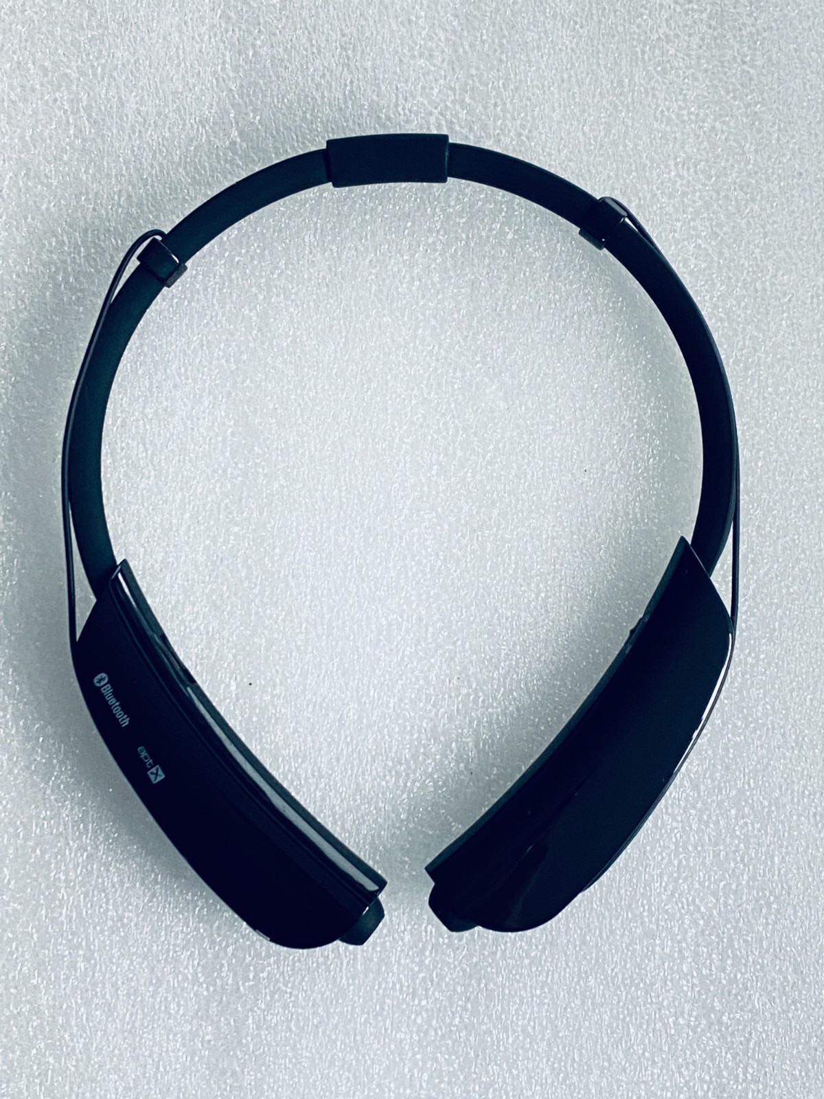 Insignia NS-CAHBTEB01-B Wireless Bluetooth In-Ear Headset W/ Microphone