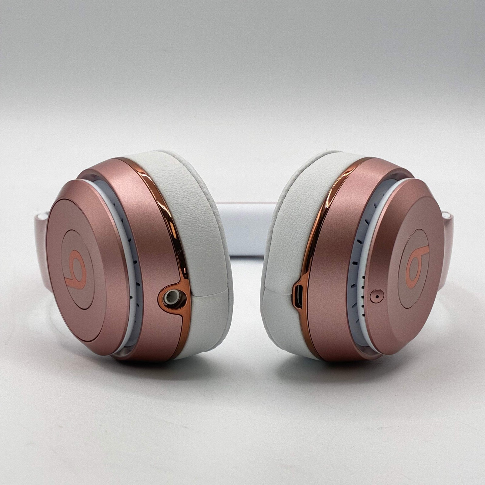 Beats Solo 3 Wireless Headphones A1796 Rose Gold with Case